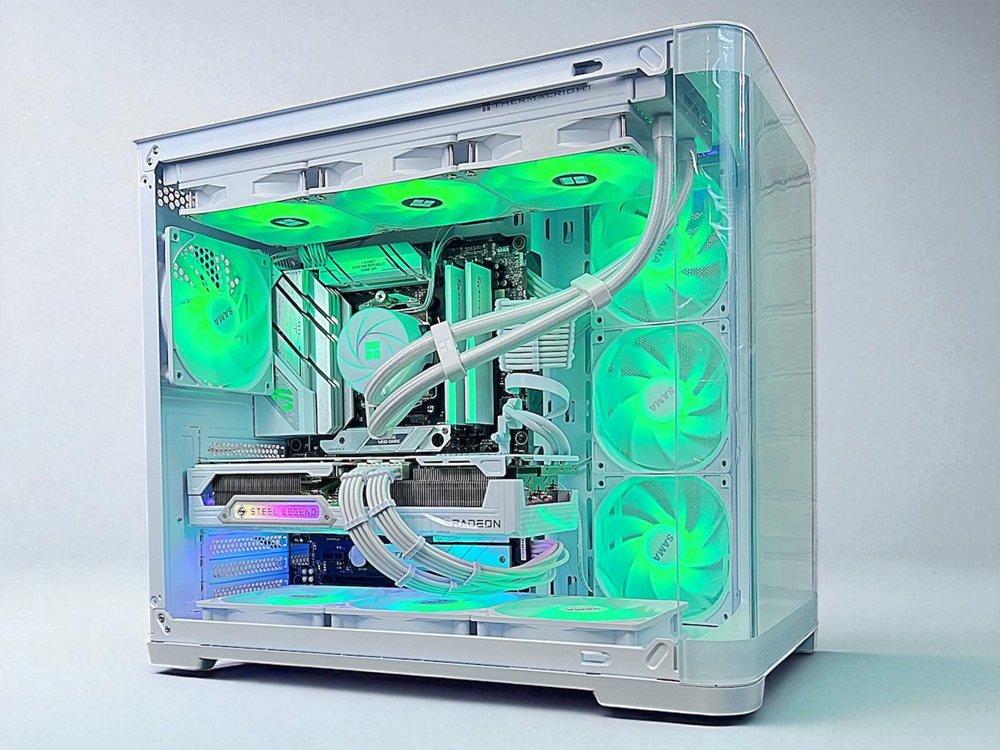 White RX 9070 XT Ryzen 7 7700X 32GB DDR5 2TB M.2 Win 11 Pro Gaming PC