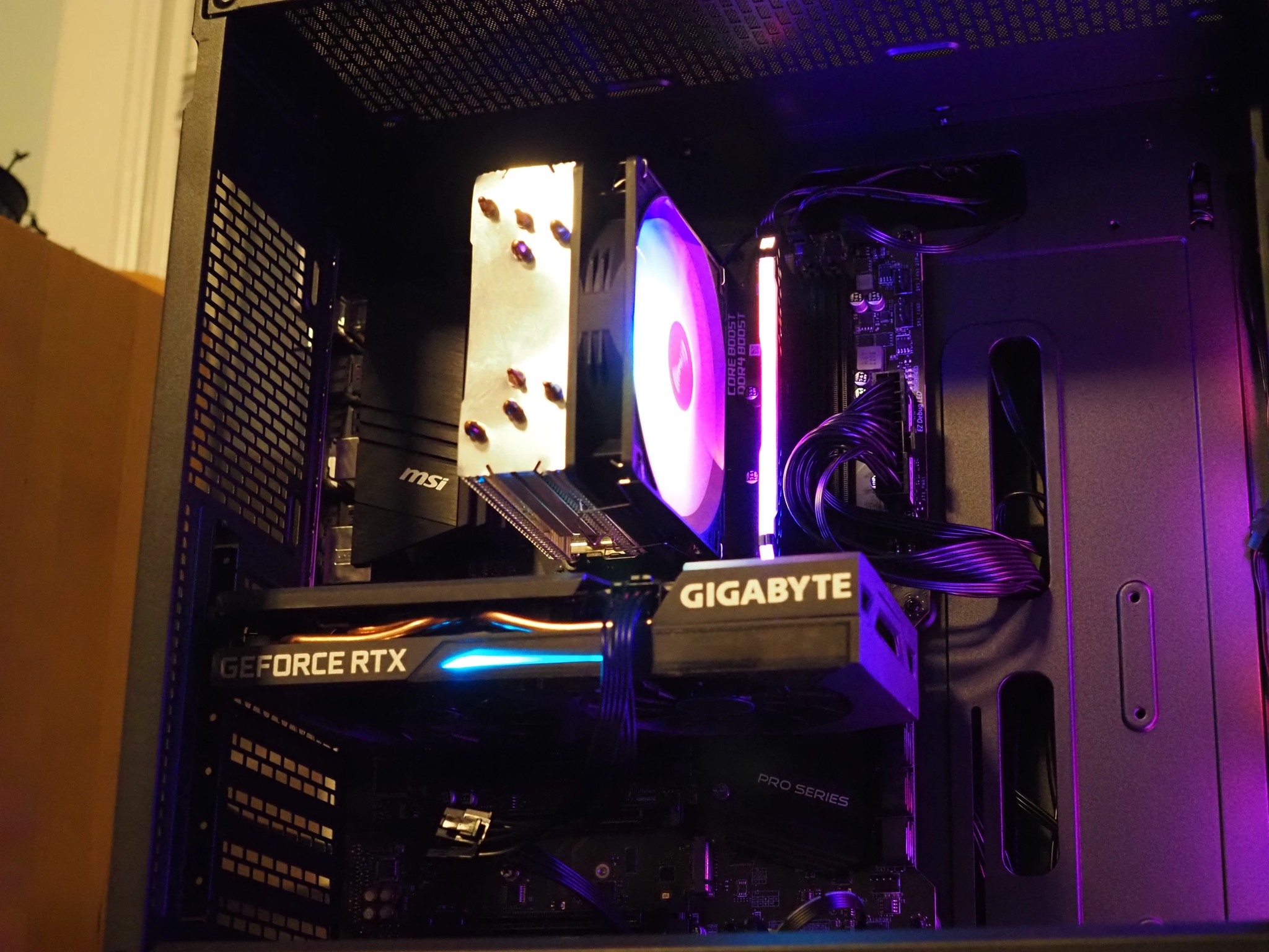 Ryzen 7 5800X • RTX 3060 12 GB • 16GB RAM • WD Black SN850 1TB • MSI B550 •• Win 11 Activated