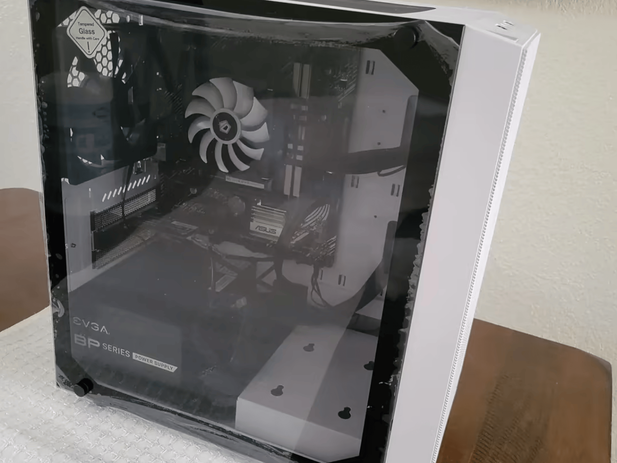 White Office PC