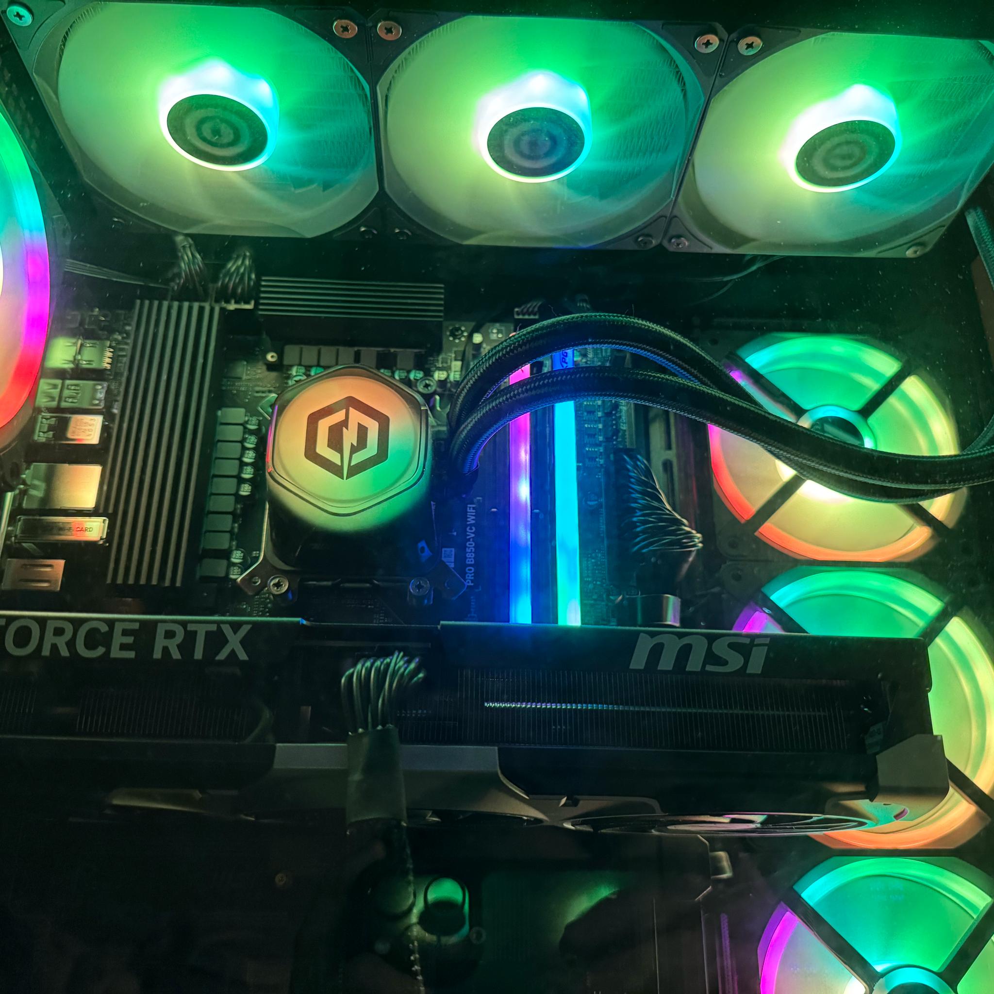 [CyberPowerPC SLC7700WS] | Ryzen 7 9800X3D | RTX 5070 Ti (16GB) | 32GB DDR5 | 2TB NVMe