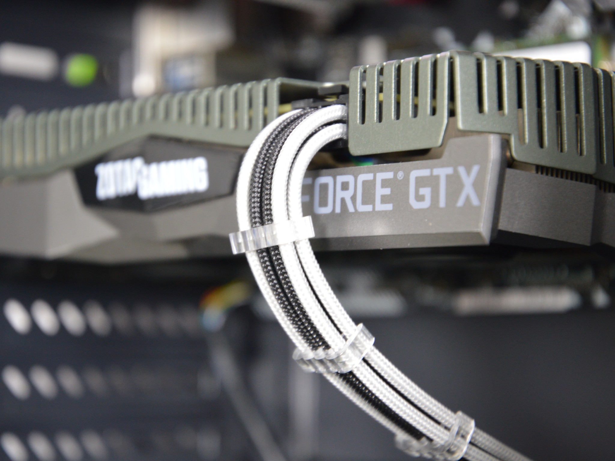⚪🐍| GTX 1660 Ti 6GB | RYZEN 5 3600 | 16GB DDR4 RAM | 1TB NVME SSD | Silver Serpent 2.0 |