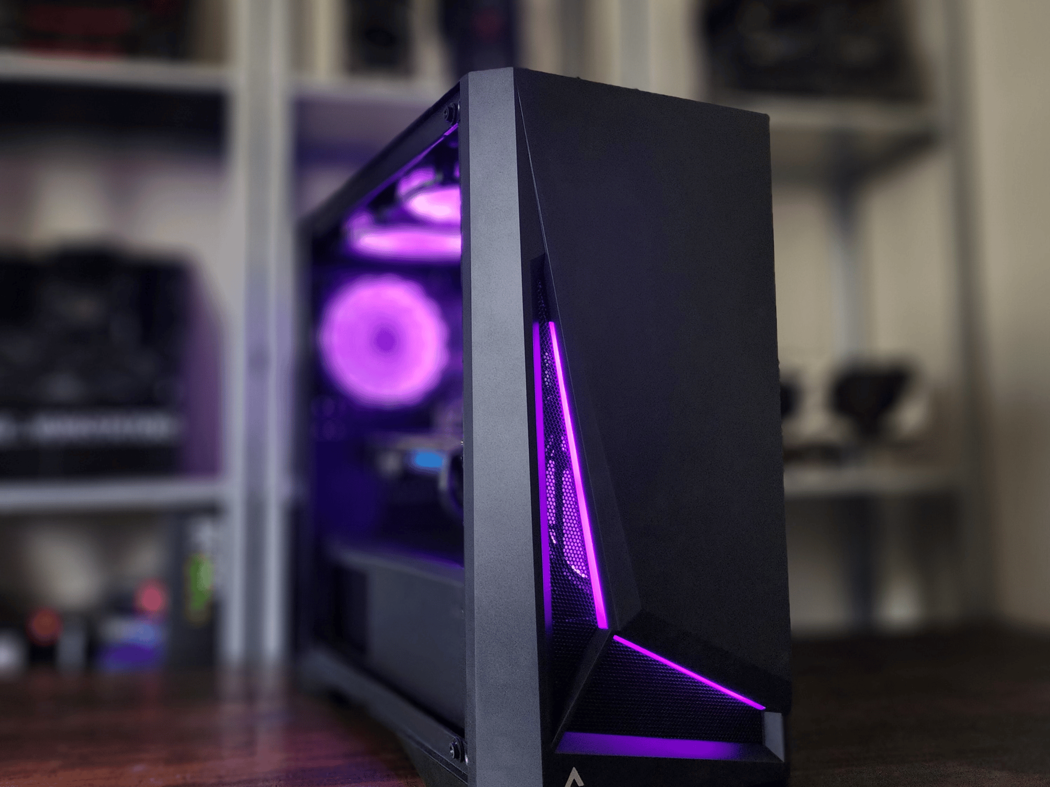 Intel Core i3 10100F // GeForce GTX 980 4GB // 16GB 3200MHz