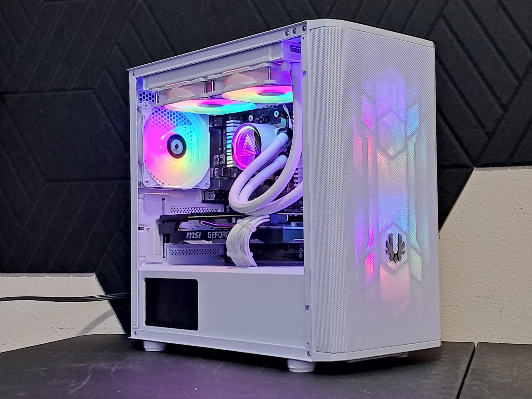 ❄️Frosty RTX Gamer❄️2070 Super | Ryzen 5 5500 | 16GB Corsair DDR4 | 1.25 TB SSD | WiFi!