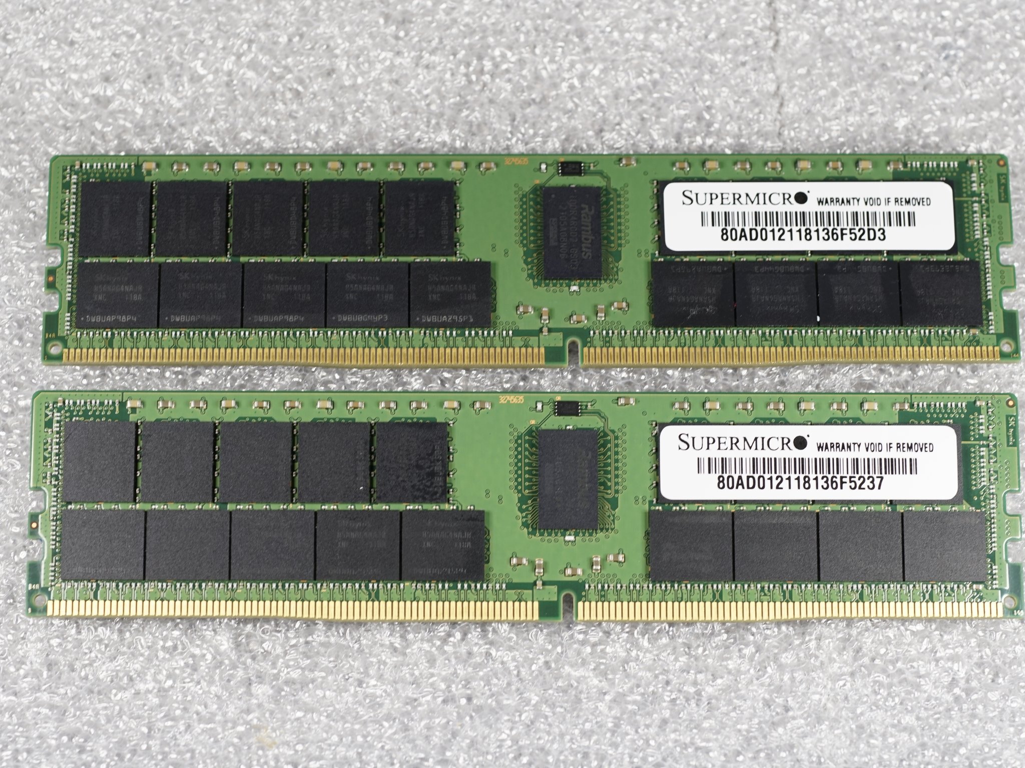 SK Hynix DDR4 128GB 3200 2Rx4 (2x64GB) HMAA8GR7AJR4N-XN