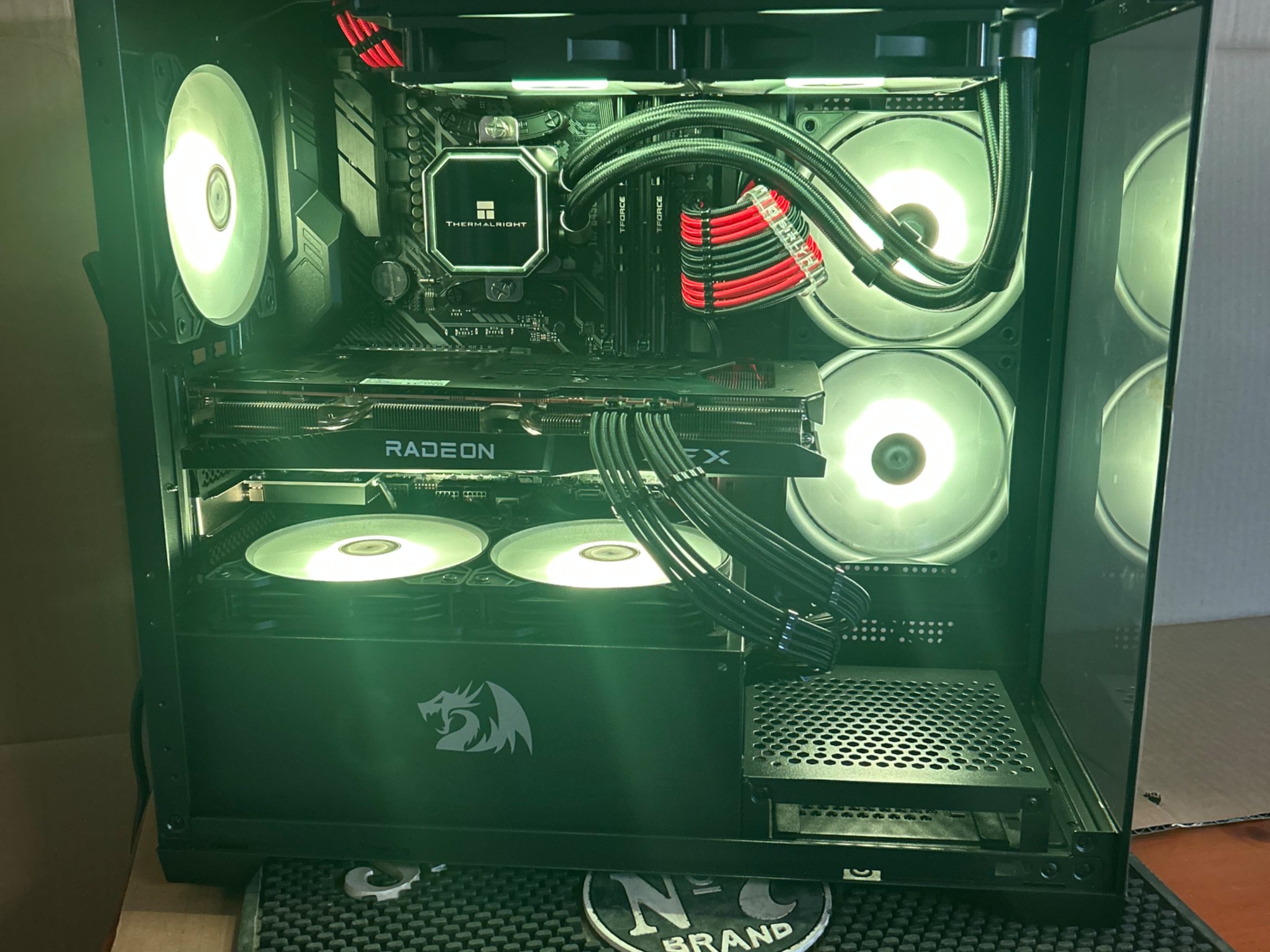 AMD Radeon RX 6700 10GB Ryzen 5 5600X 16 GB RAM M.2 1 TB SSD WiFi ready
