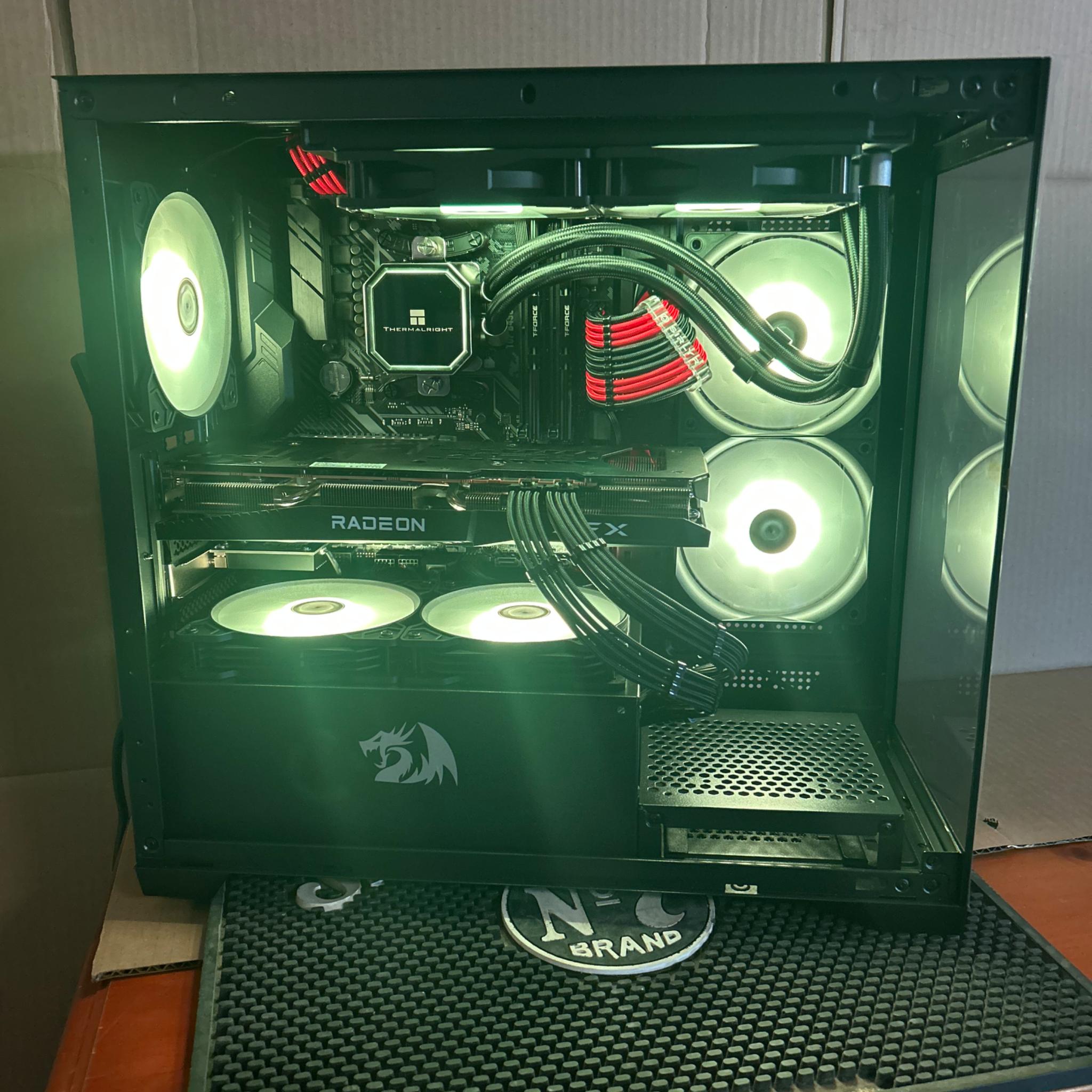 AMD Radeon RX 6700 10GB Ryzen 5 5600X 16 GB RAM M.2 1 TB SSD WiFi ready