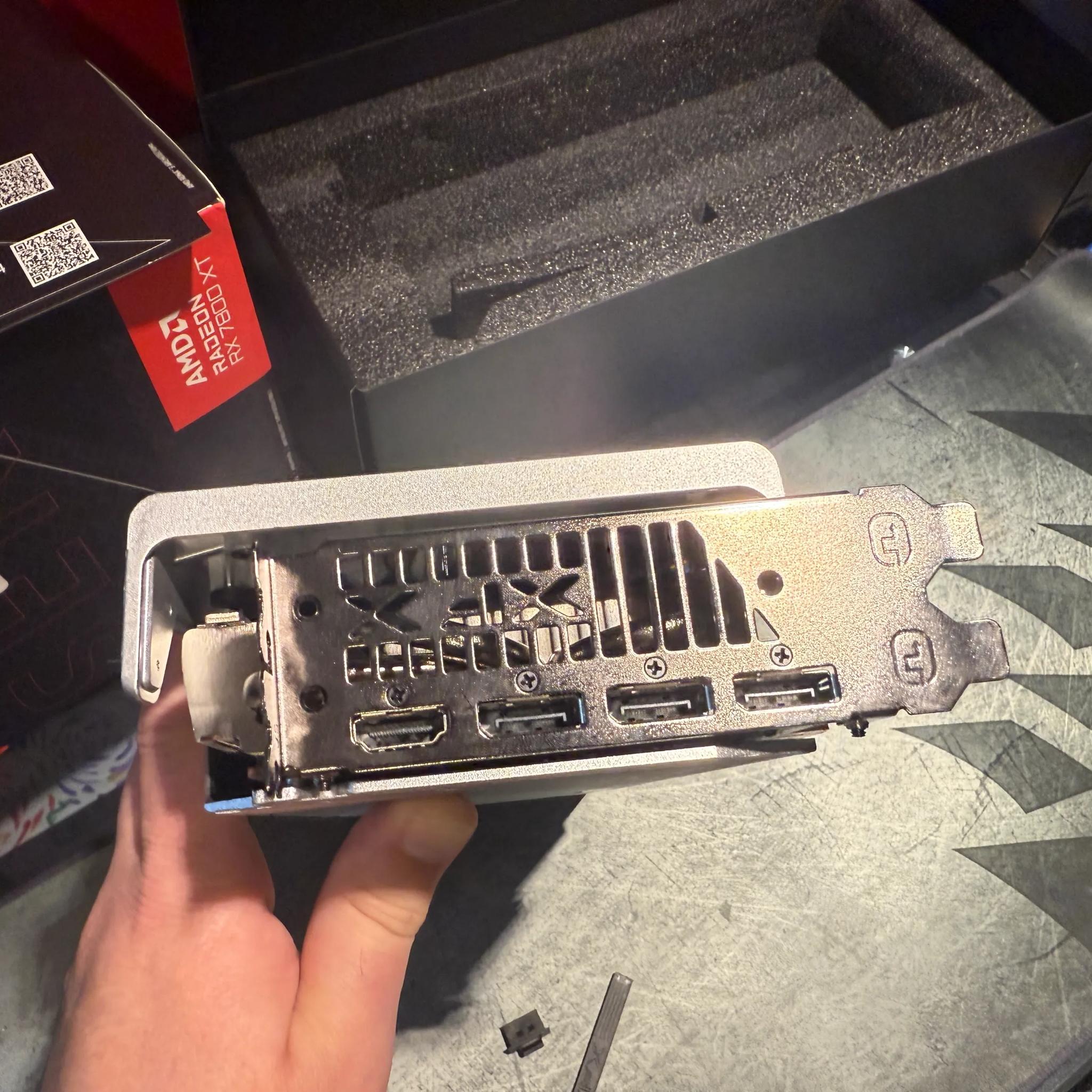 XFX MERC 319 7800XT
