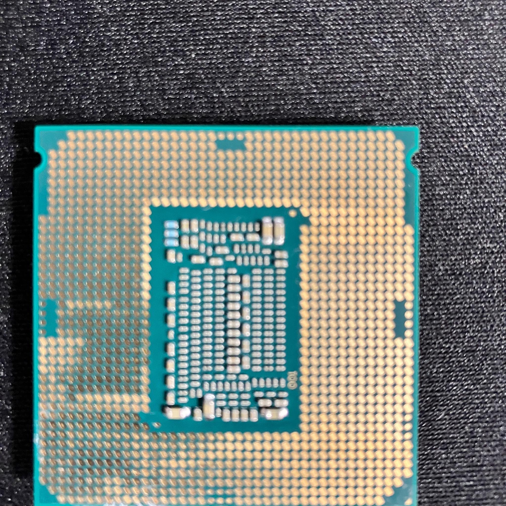 Intel Core i7 - 8700K
