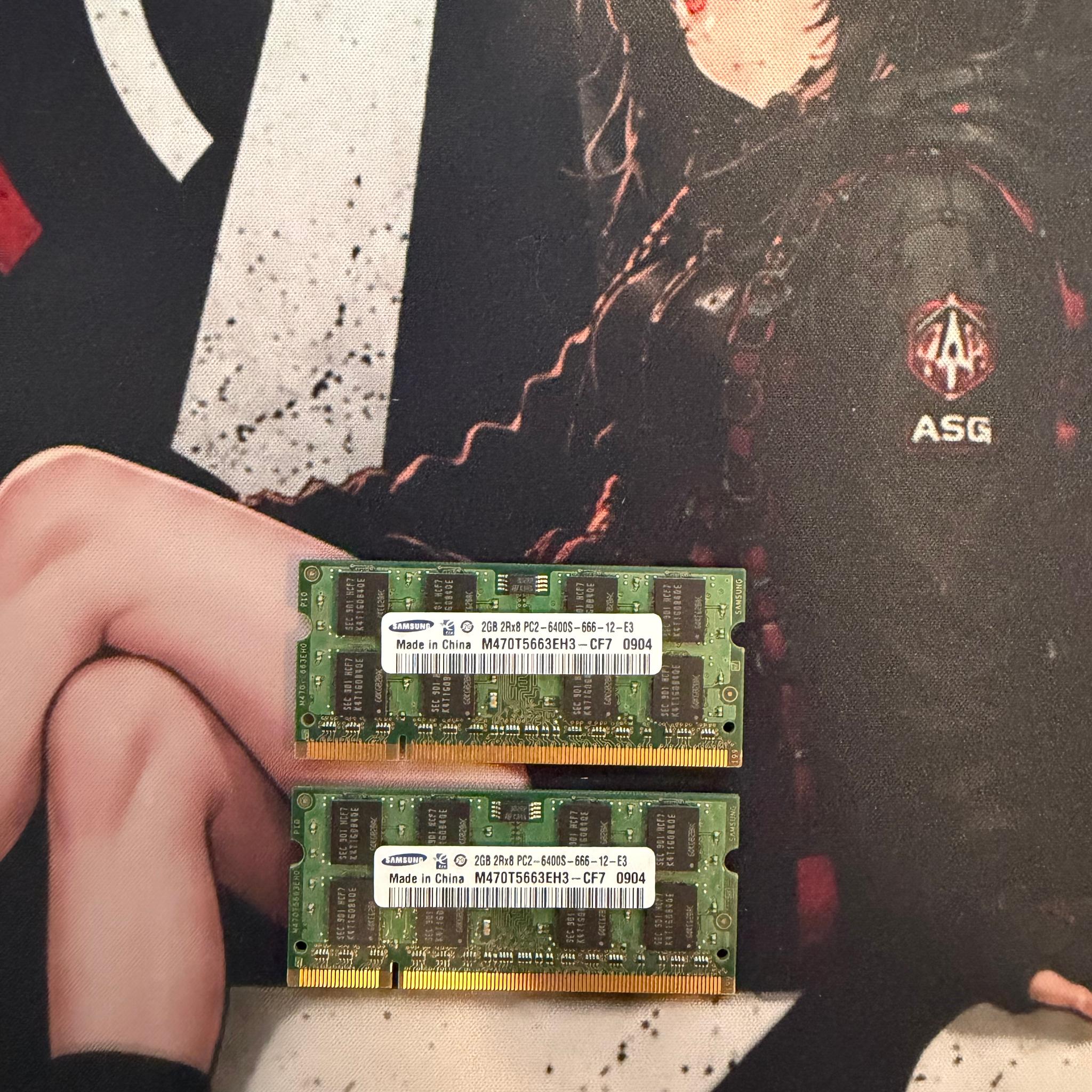 Samsung 4GB Kit (2x2GB) DDR2 PC2 Laptop SO-DIMM Memory RAM