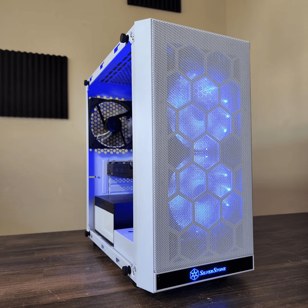 Intel Core i3 10100F // AMD Radeon RX5500 4GB // Silicon Power 16GB 3200MHz