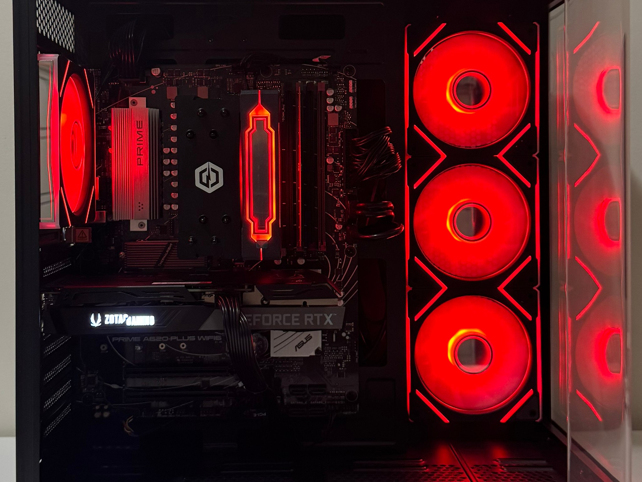 AMD Ryzen 5 8400F 32GB DDR5 RAM GeForce RTX 3060 Ti WD Black SN850X 1TB NVMe SSD AM5 Gaming PC