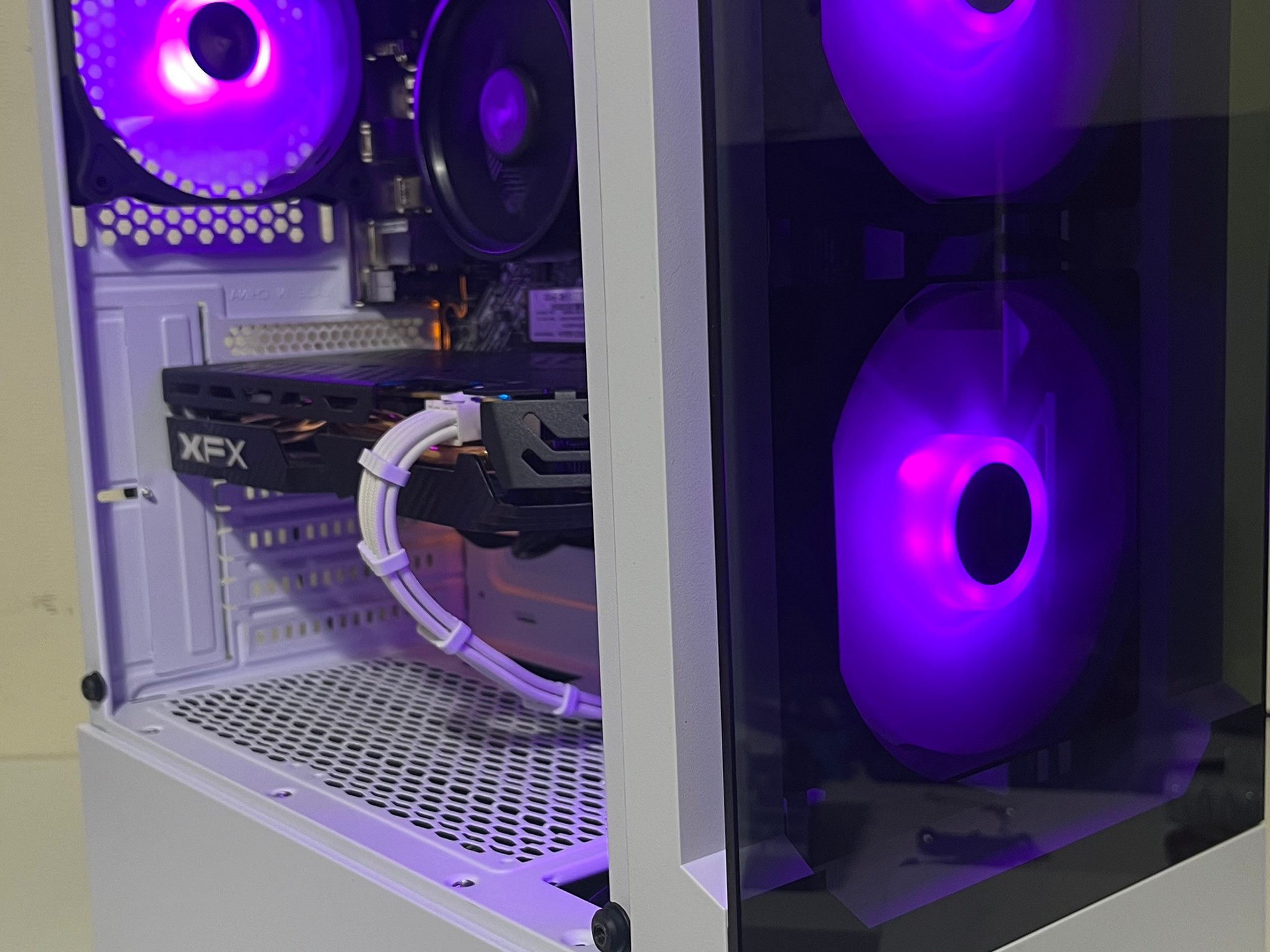 Great Value 1080p Streaming/Gaming PC|RX 580 8GB|Ryzen 5 2600|16GB DDR4|512GB M.2 SSD