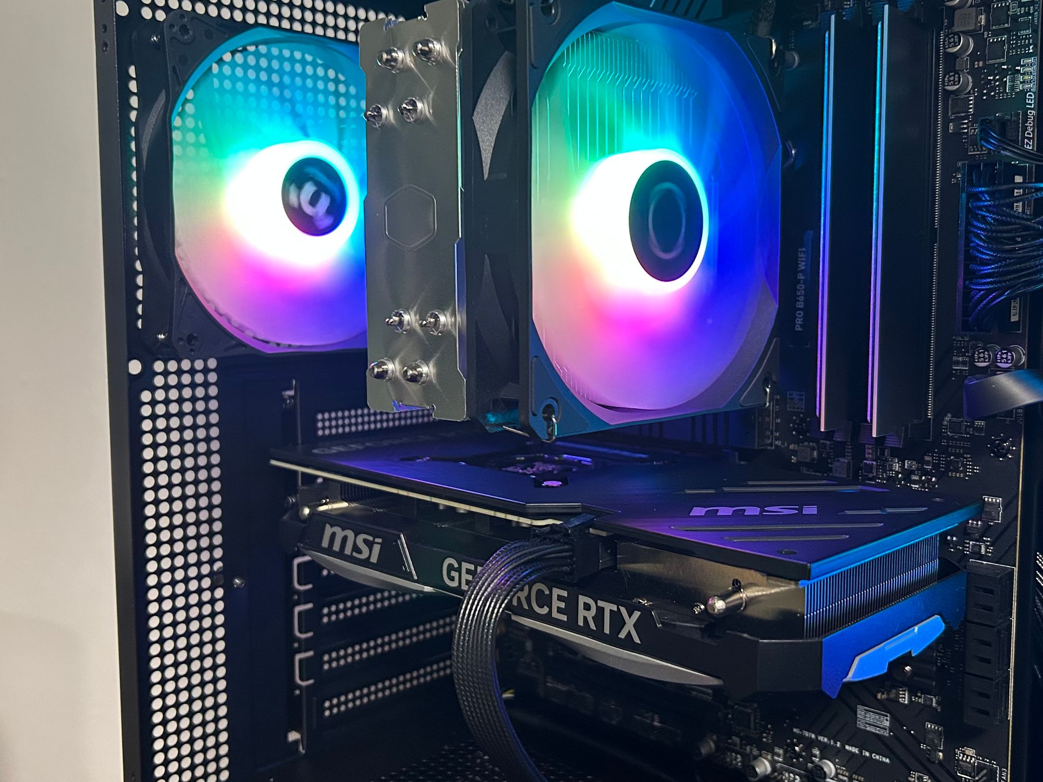 RTX 4070 | Ryzen 5 7600X | 32GB DDR5 | 2TB NVMe | WiFi | Windows 11 Pro