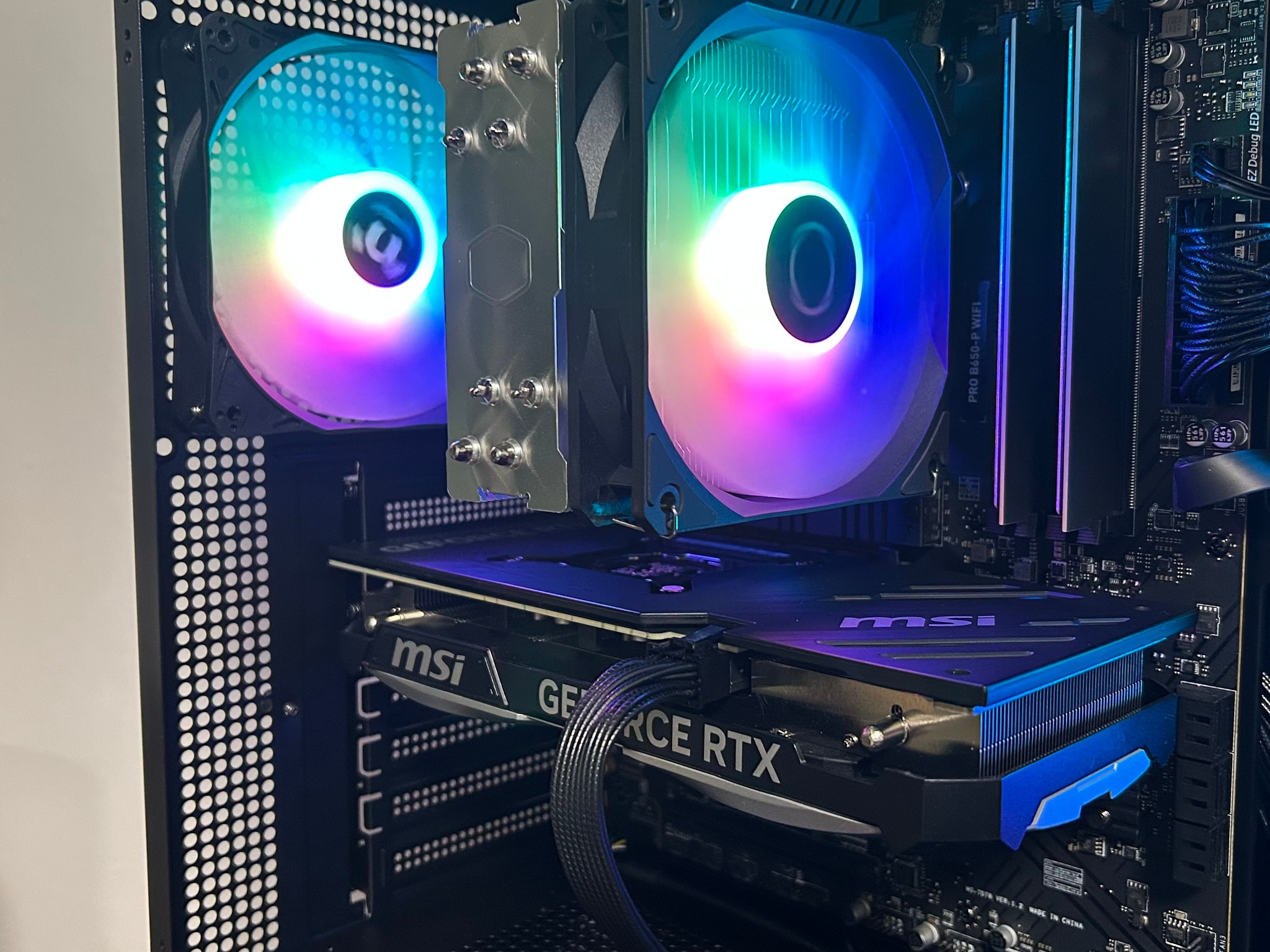 RTX 4070 | Ryzen 5 7600X | 32GB DDR5 | 2TB NVMe | WiFi | Windows 11 Pro