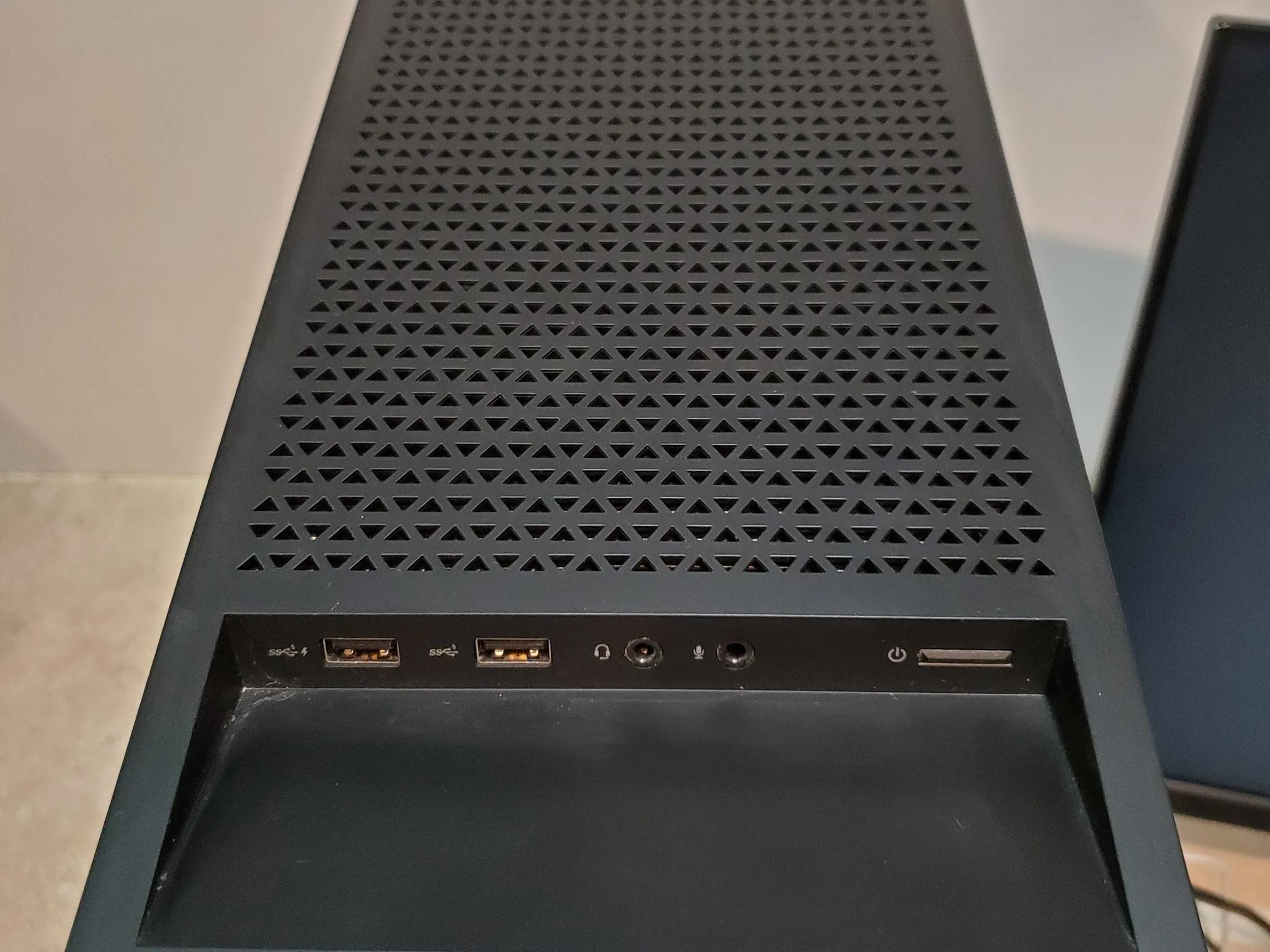 HP Omen 25L Gaming Computer RTX 2060 GPU
