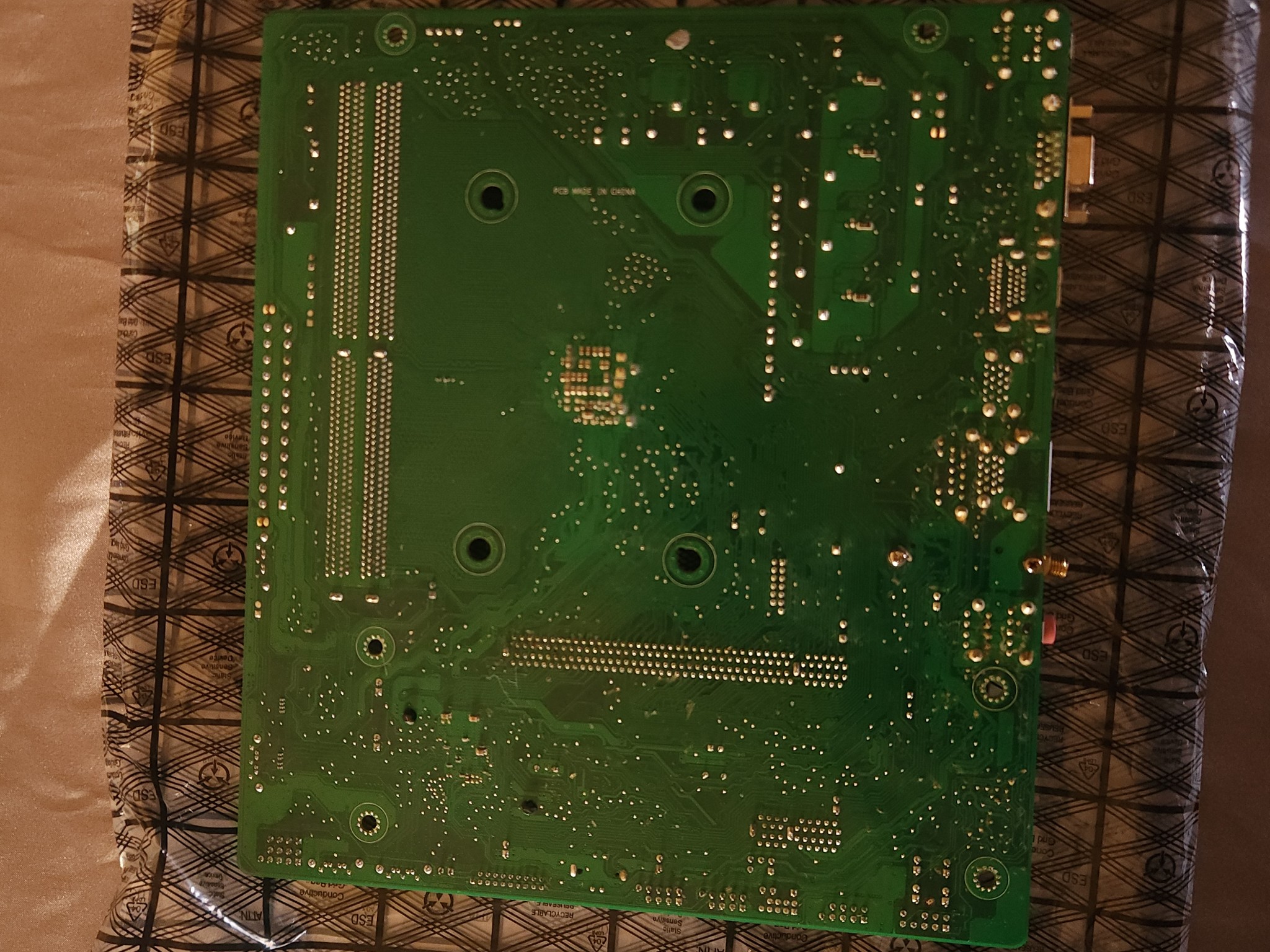 ASUS PRO A320M-R WI-FI-SI AMD Socket AMD A320 MicroATX Desktop Motherboard A