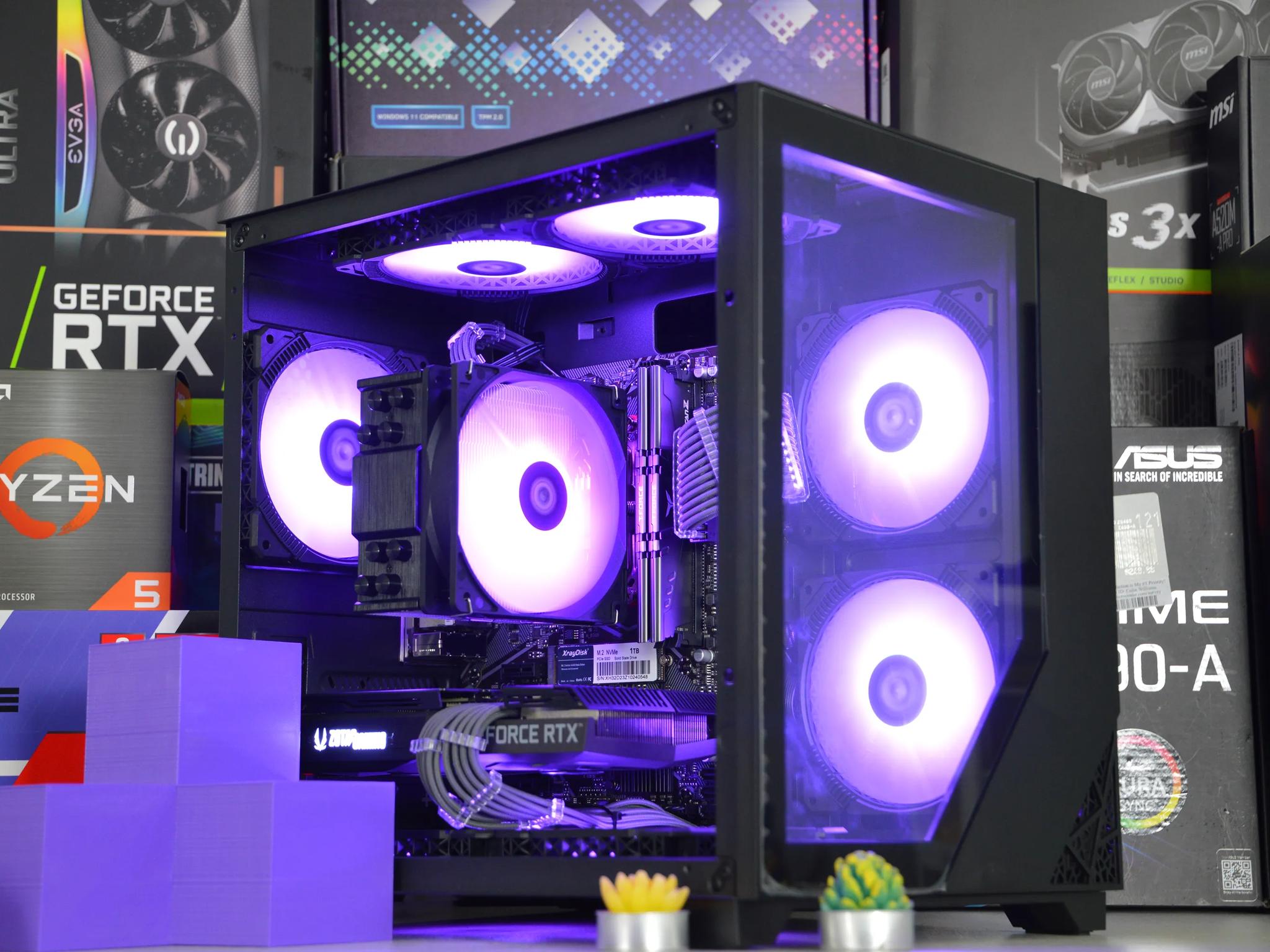 🧊🧊| RTX 3070 8GB| RYZEN 7 3700X | 32 GB DDR4 RAM | 1TB NVME SSD | Ice Box |