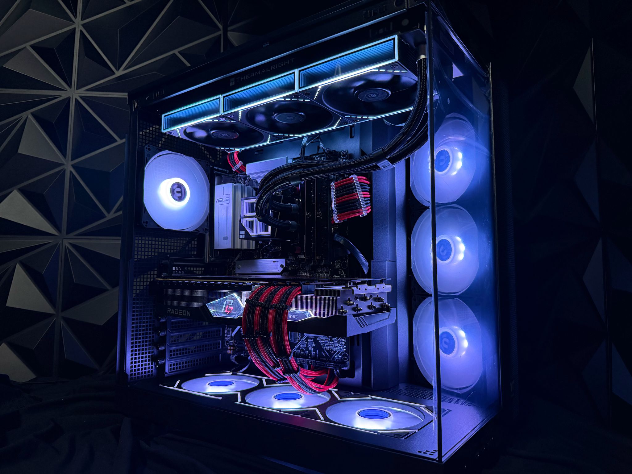 🔥🚀 RED LEADER 🚀🔥 Ryzen 9 7900X| RX 7900XTX 24 GB | 64 GB DDR5| 4 TB NVMe| 850W PSU