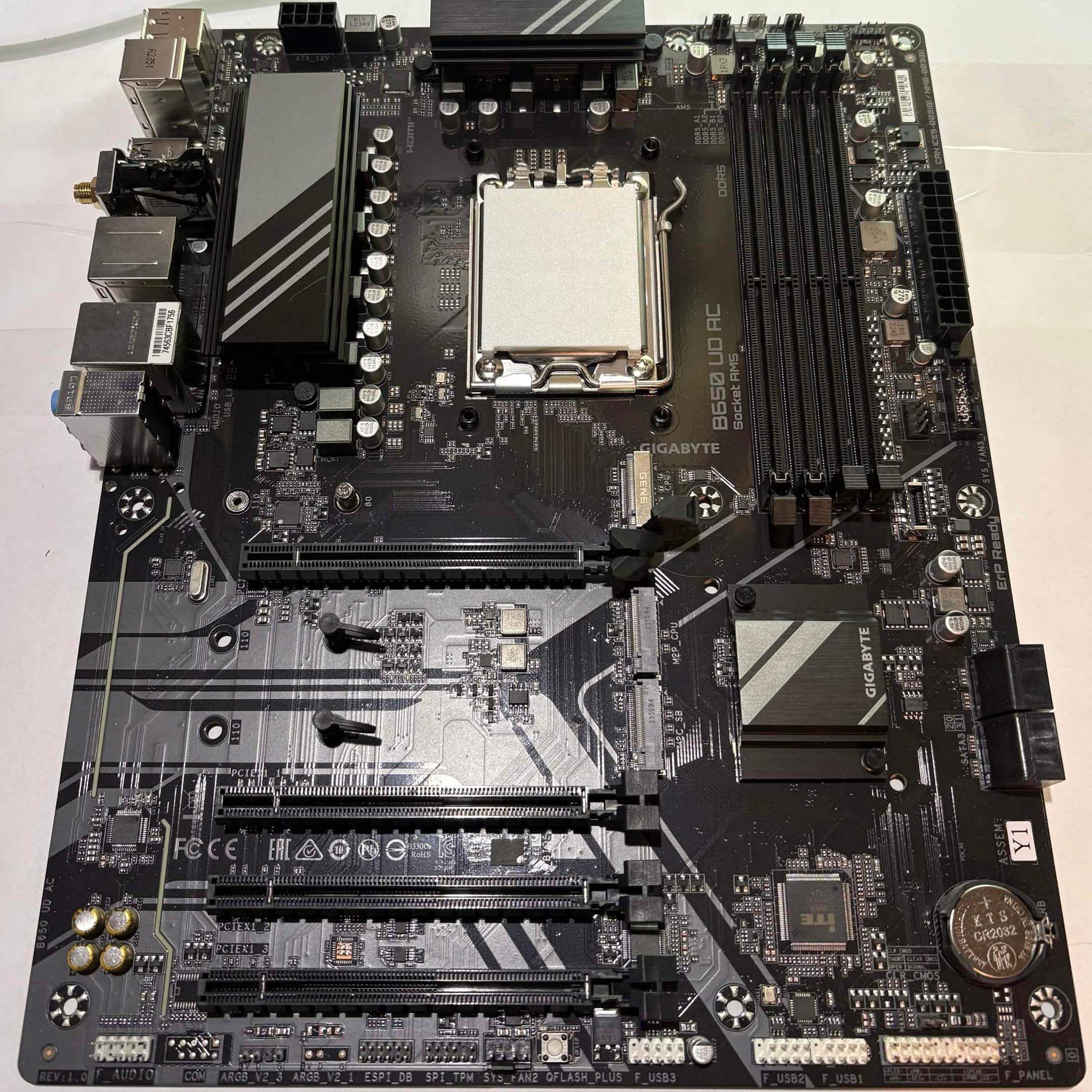 Gigabyte B650 UD AC AM5 ATX Motherboard | DDR5 | WiFi AC | Ryzen 7000/8000/9000