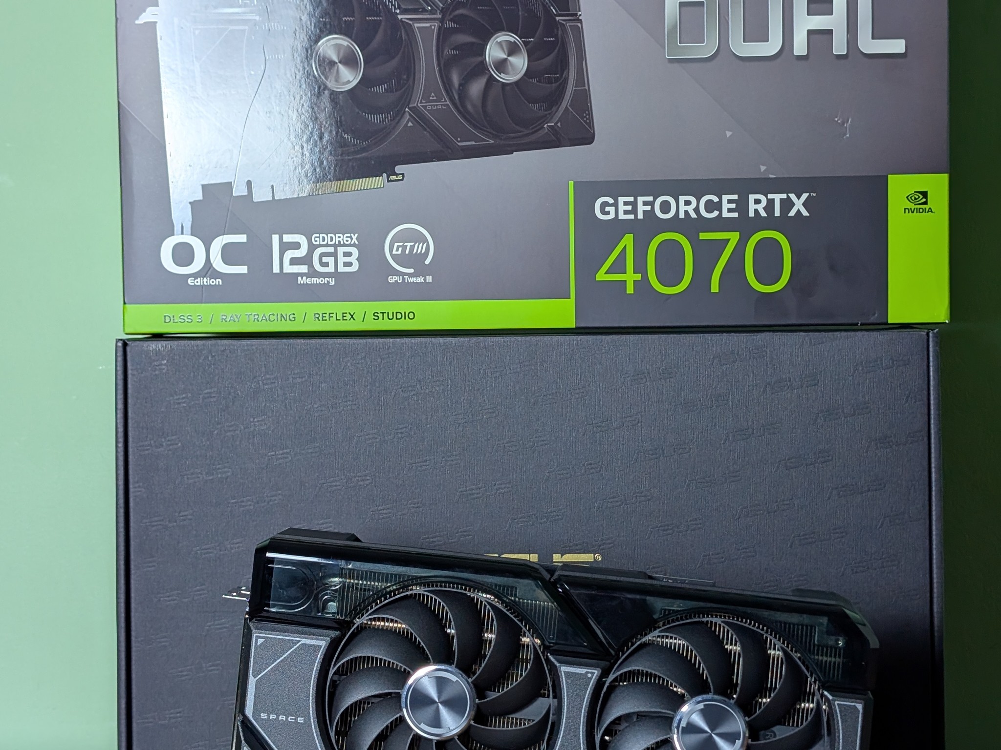 Asus DUAL OC GeForce RTX 4070