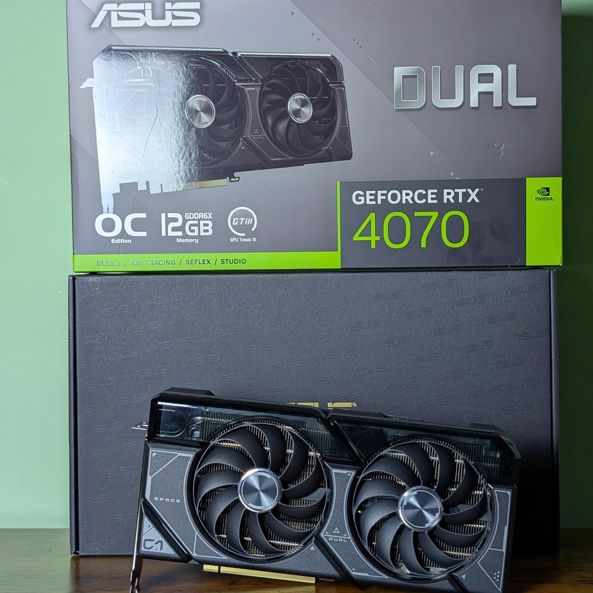 Asus DUAL OC GeForce RTX 4070