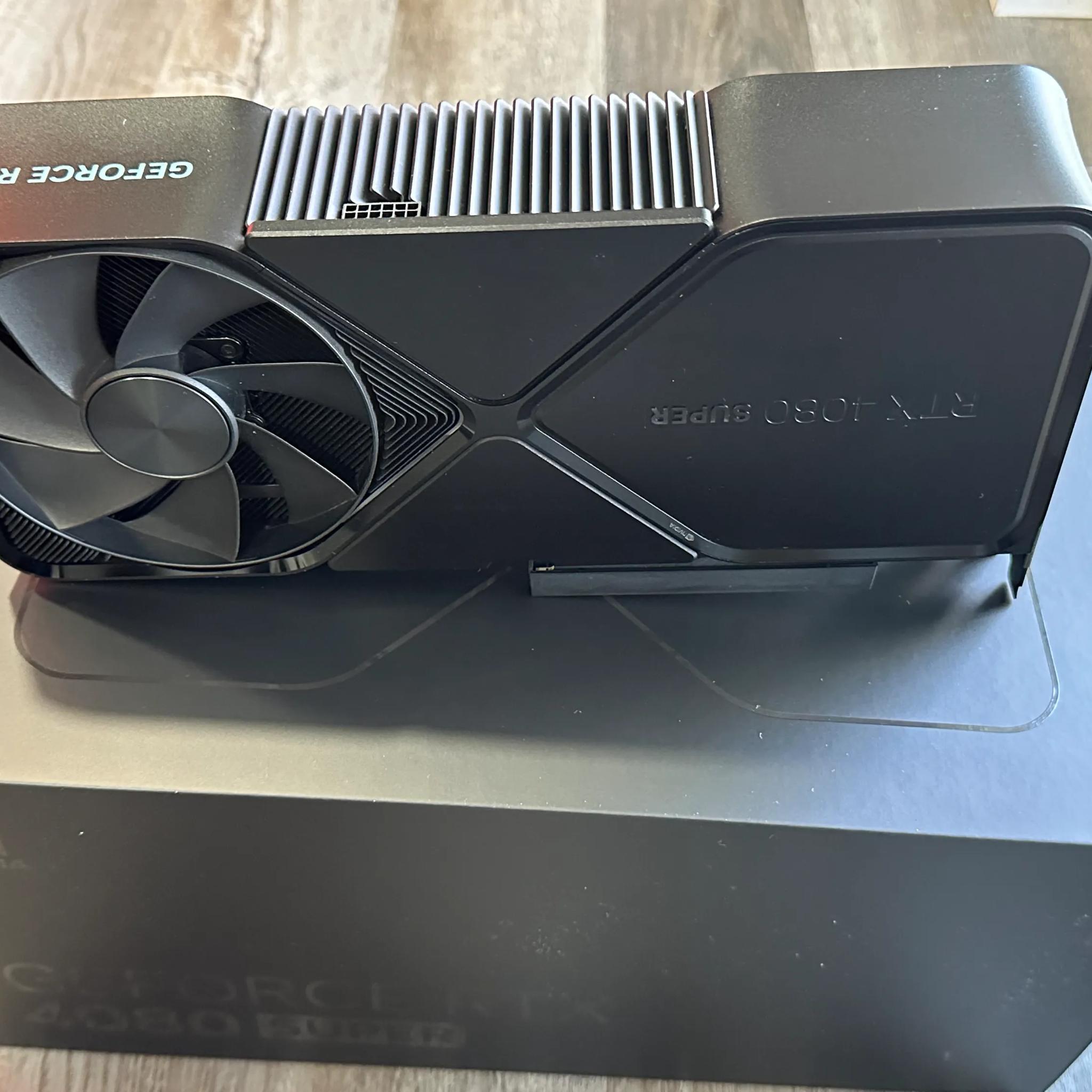 Excellent Condition Nvidia GeForce RTX 4080 Super - Founders Edition