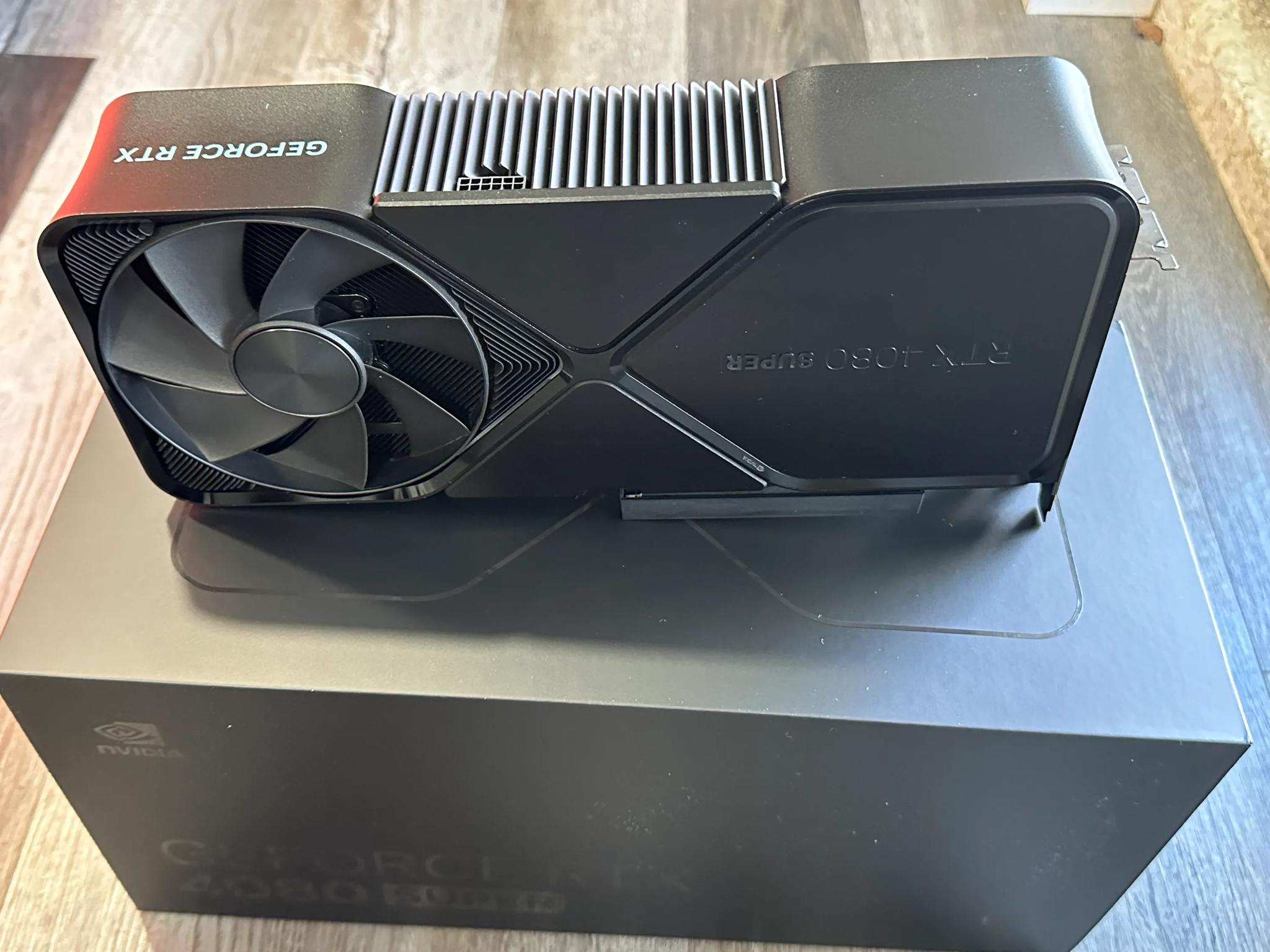 Excellent Condition Nvidia GeForce RTX 4080 Super - Founders Edition