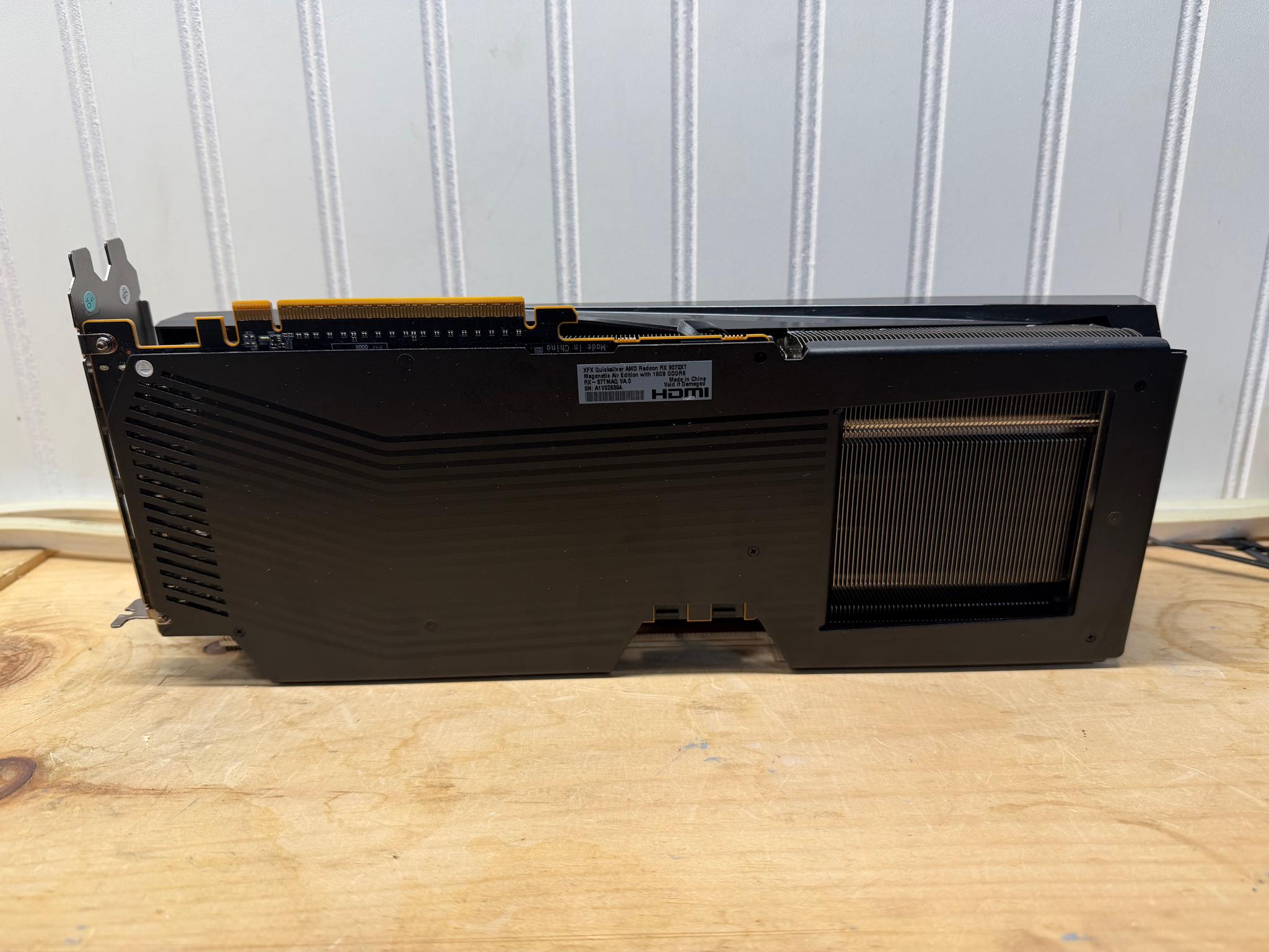 XFX RX 9070XT Magnetic White OC - Image 3