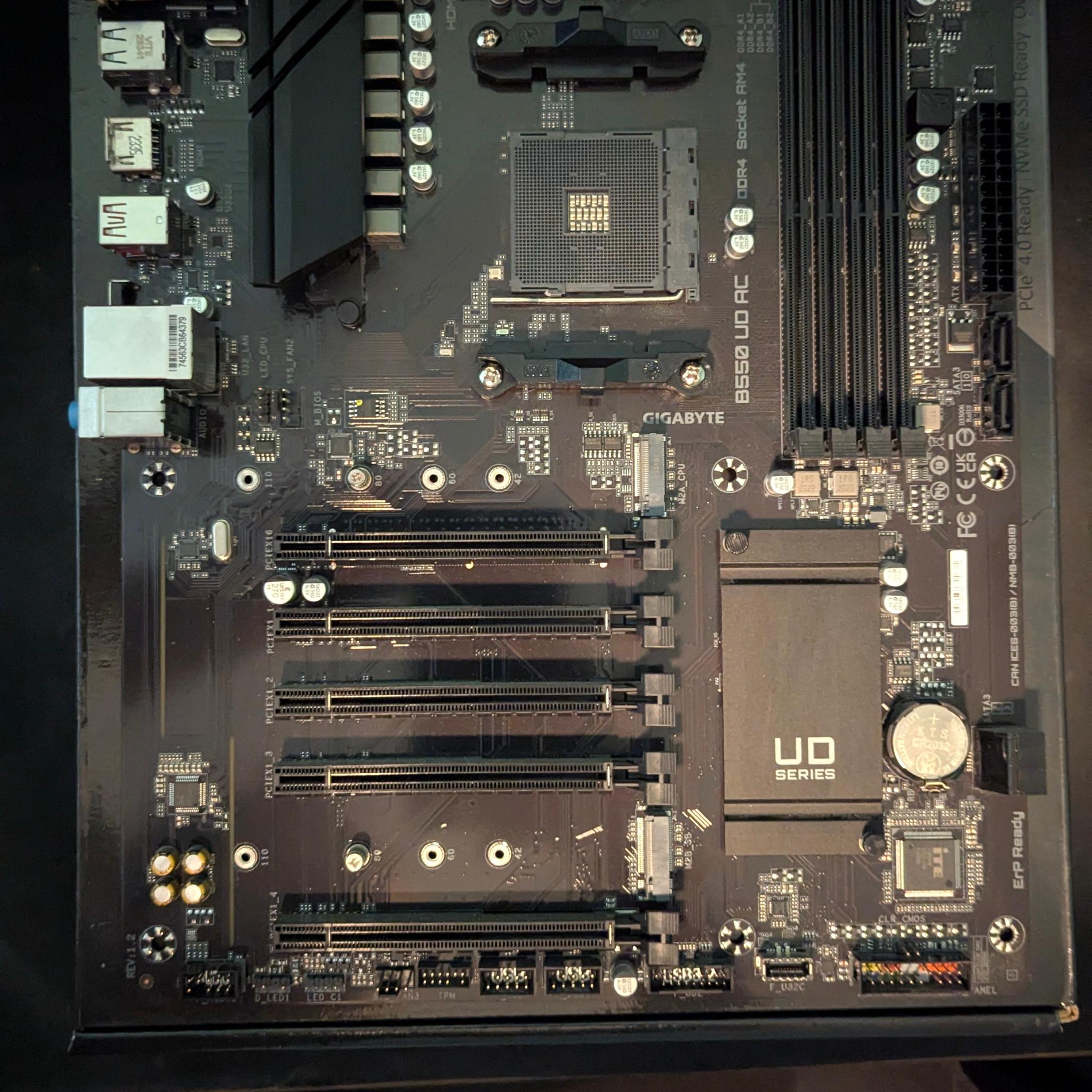 Gigabyte B550 UD AC Rev 1.2 ATX AM4 Motherboard