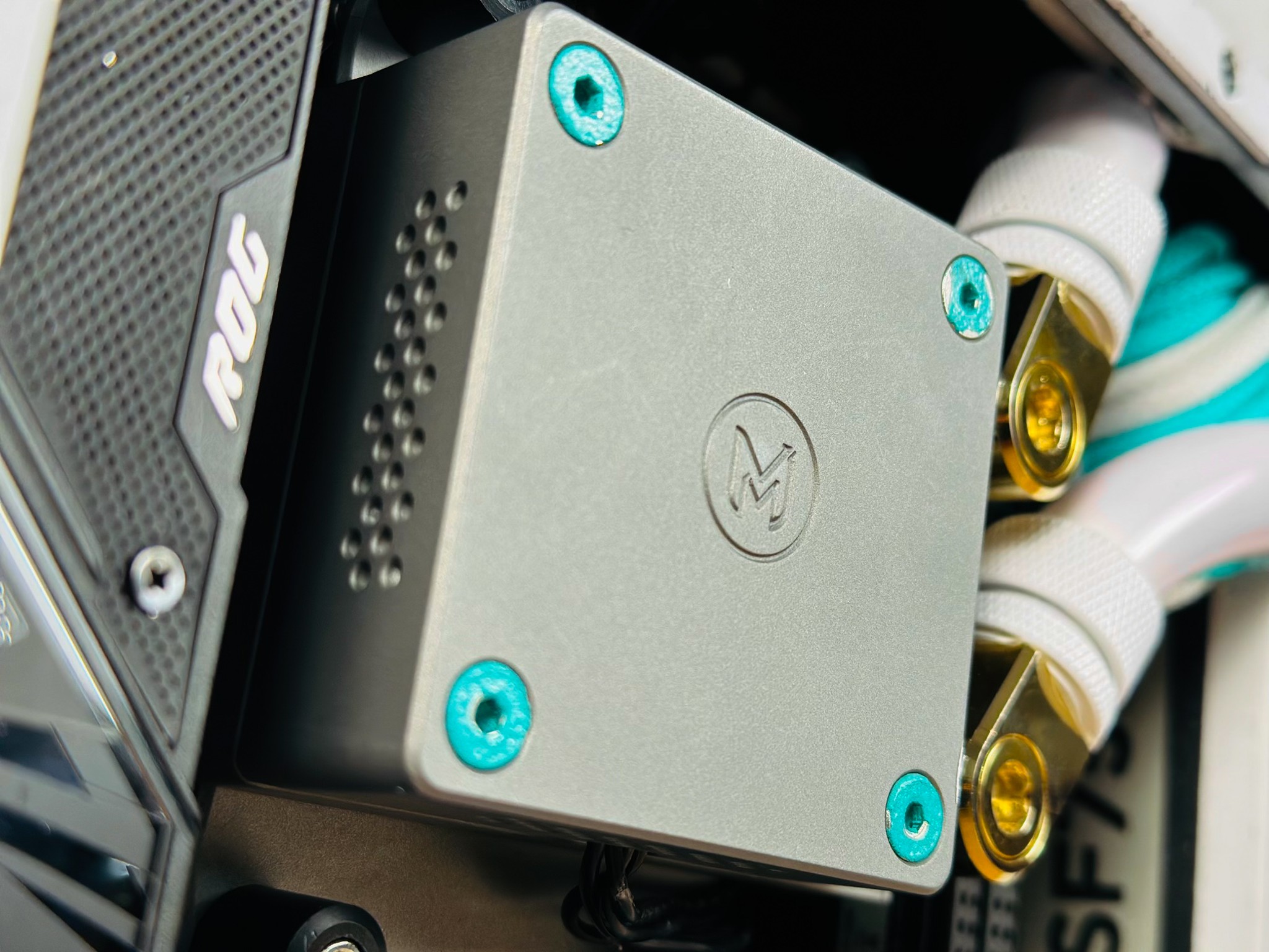 “Zephyr” | ITX Competition Loop | 1 of 1