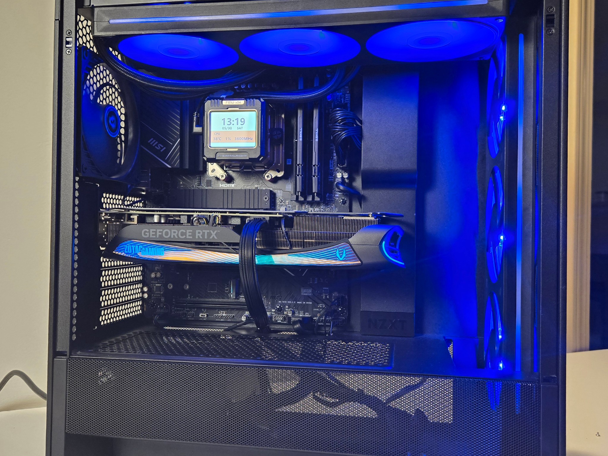 RTX 4070 Ti | Ryzen 5 7700X | 32gb DDR5 | 1tb nvme ⚖️ | Jawa