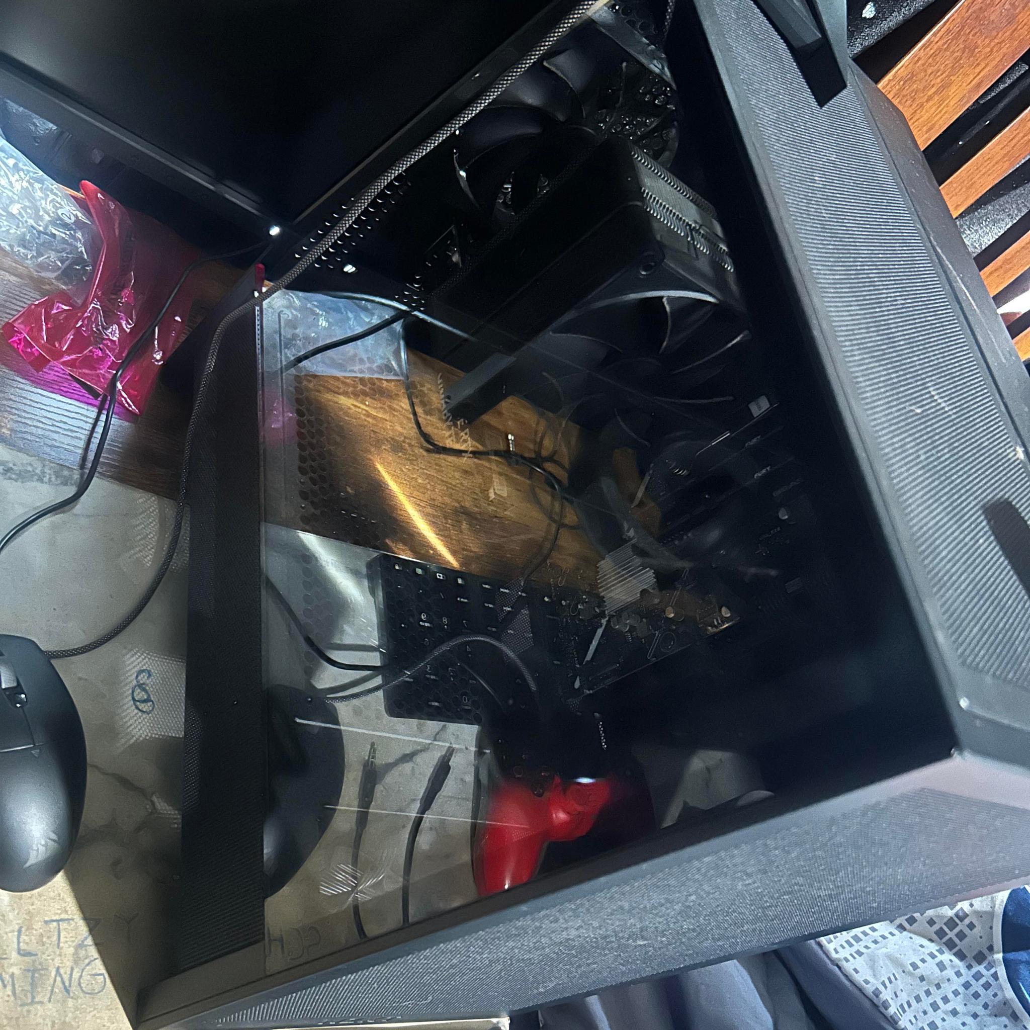GeForce RTX 3050 8GB Custom Gaming PC - Core i5-14400F, 16GB RAM, 1TB NVMe SSD