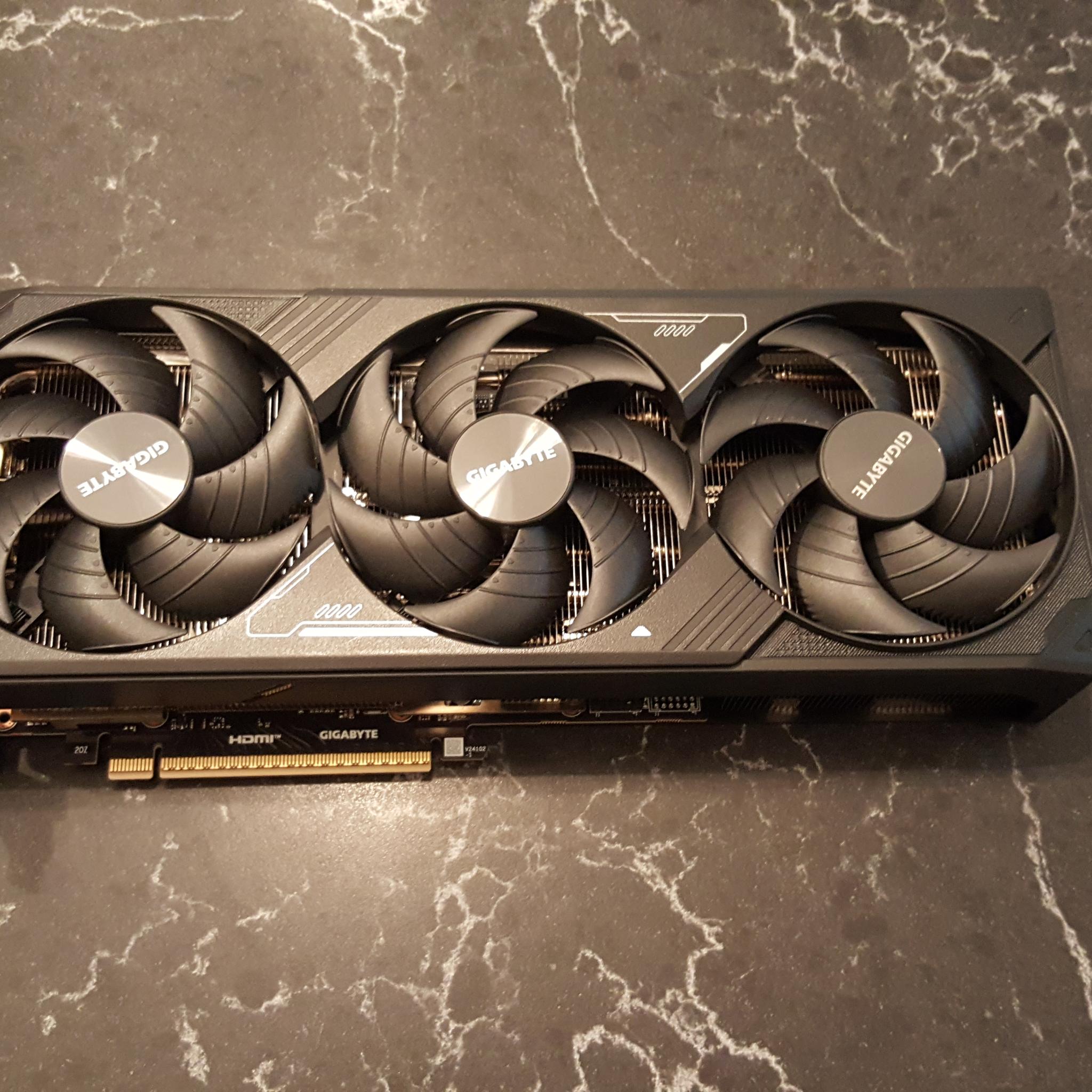 GIGABYTE RTX 5070 Ti 16GB WINDFORCE OC