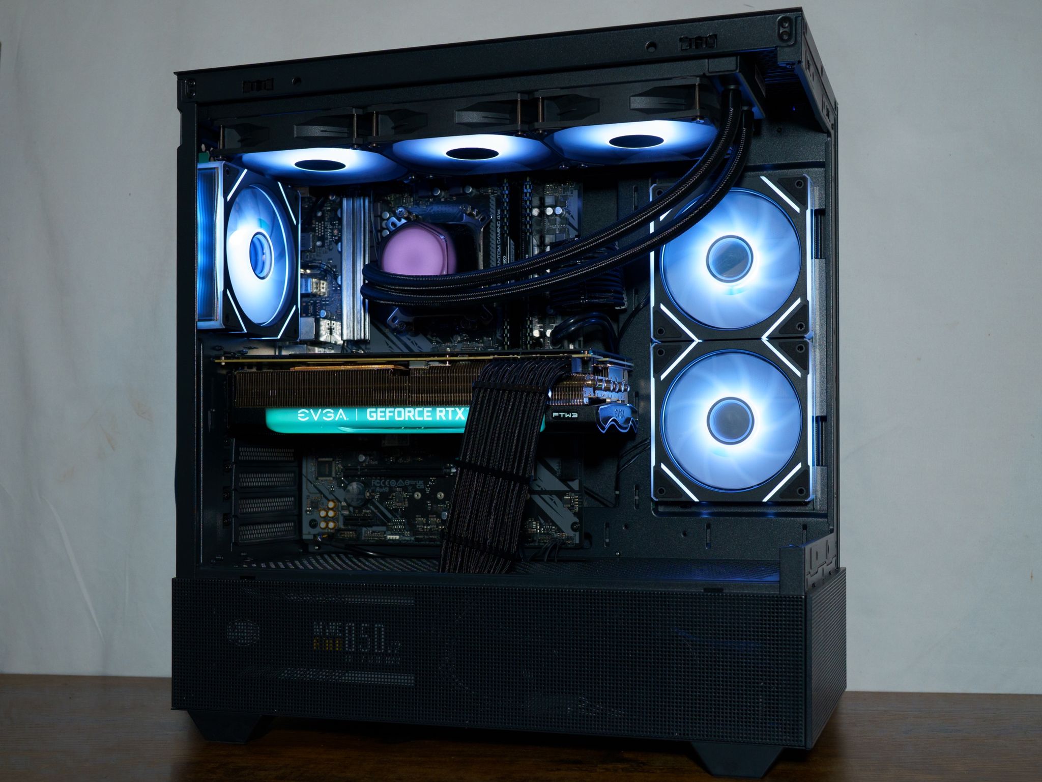 Gaming PC | RYZEN 7 3800X | RTX 3080 10GB | 32GB RAM | 2TB NVME SSD