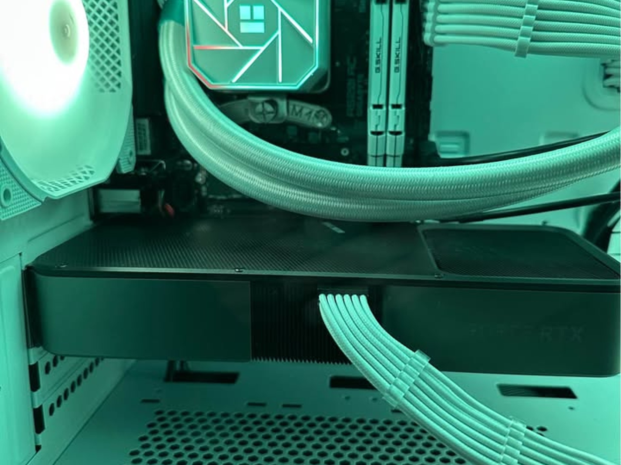 1440p 4K Gaming PC RTX 3070 Ryzen 7 5800X 32GB RAM 1TB SSD RGB Liquid Cooled
