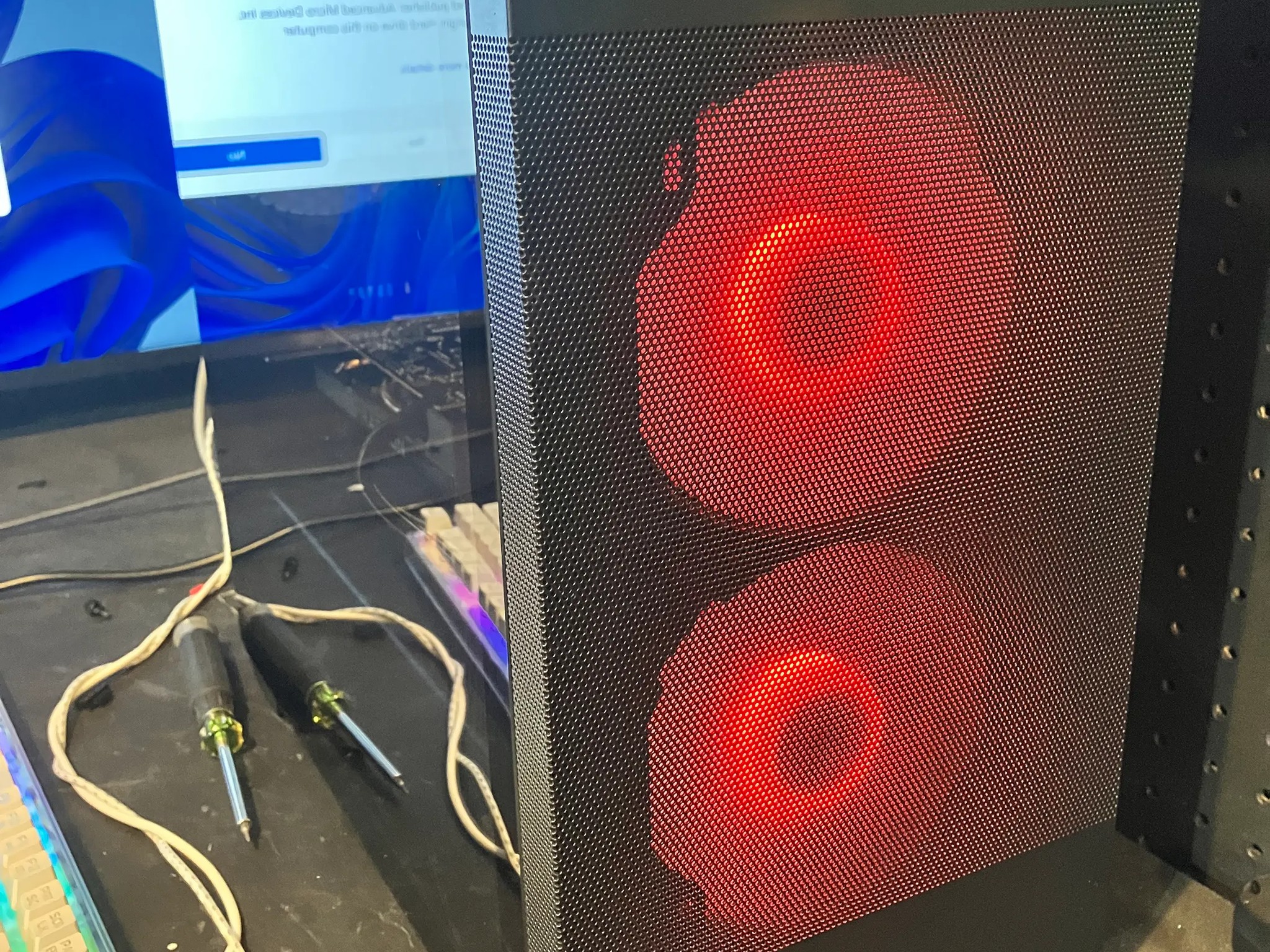 Gaming/Streaming PC W/ Ryzen 5 4500, RX 6500 XT, 1TB SSD, Windows 11 Pro