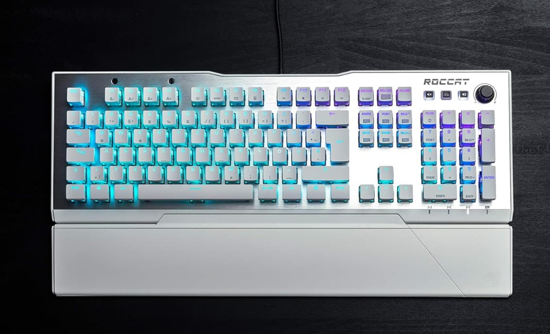 BNIB ROCCAT Vulcan 122 Full-size Mechanical PC Gaming Keyboard- Tactile Titan Switch (Arctic White)
