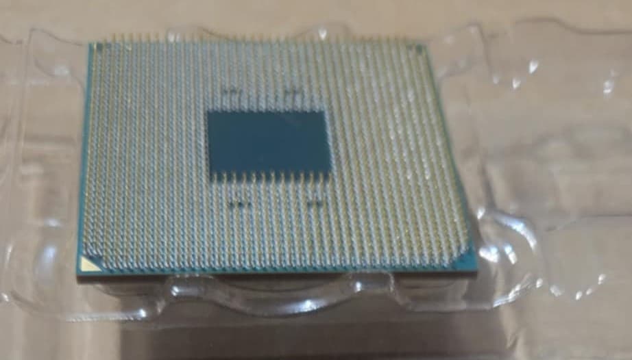 AMD Ryzen 7 3700X Processor   CPU ONLY