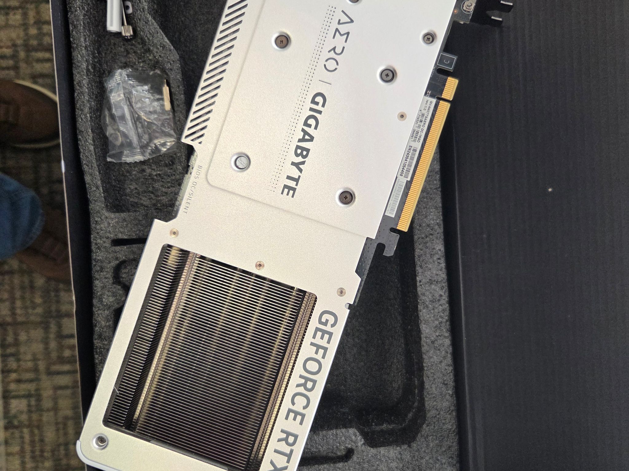 GIGABYTE AERO OC GeForce RTX 4070 Ti SUPER