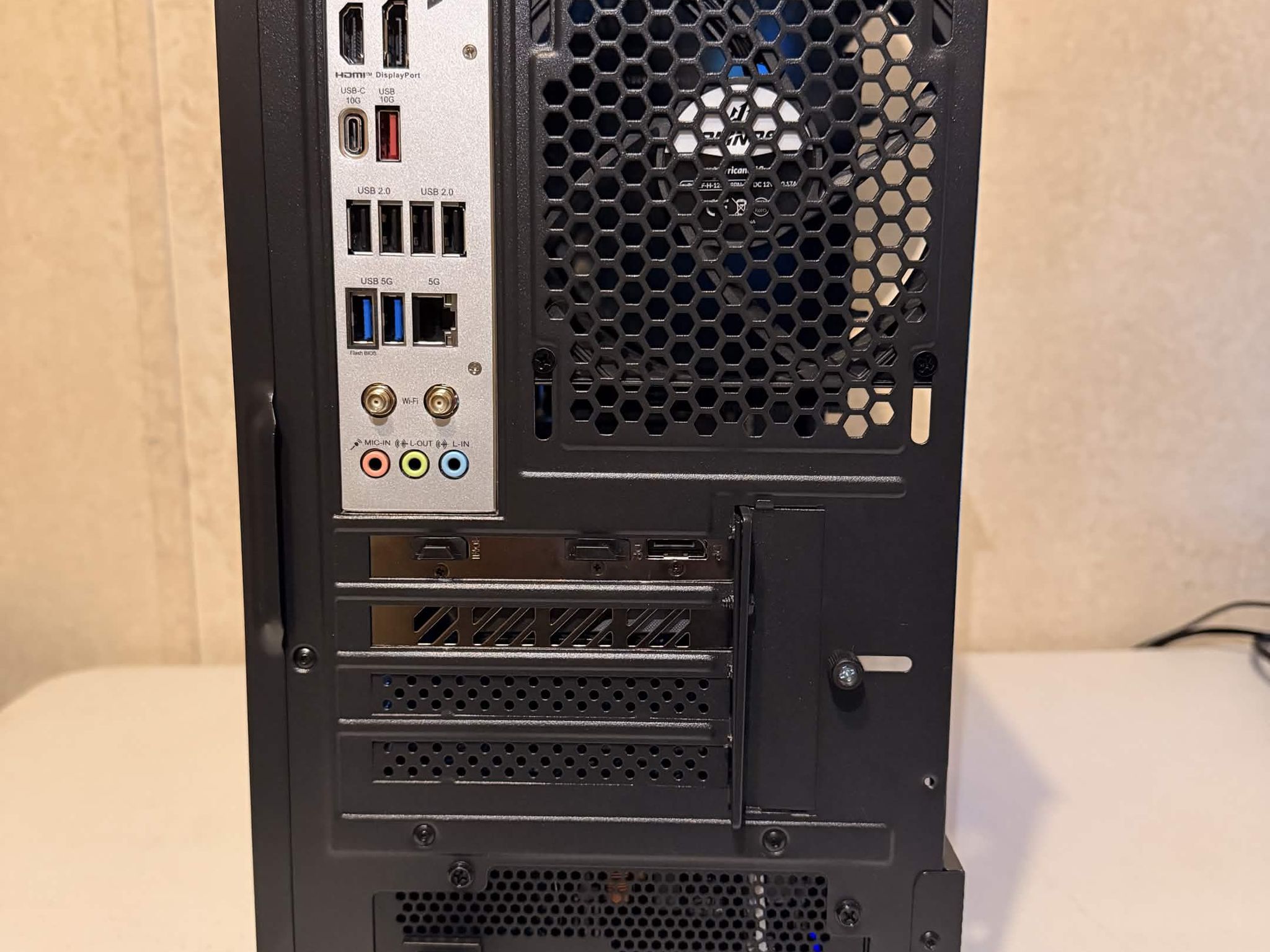 Radeon RX 9060 XT 16GB Custom Gaming PC - Ryzen 5 7500F, 16GB RAM