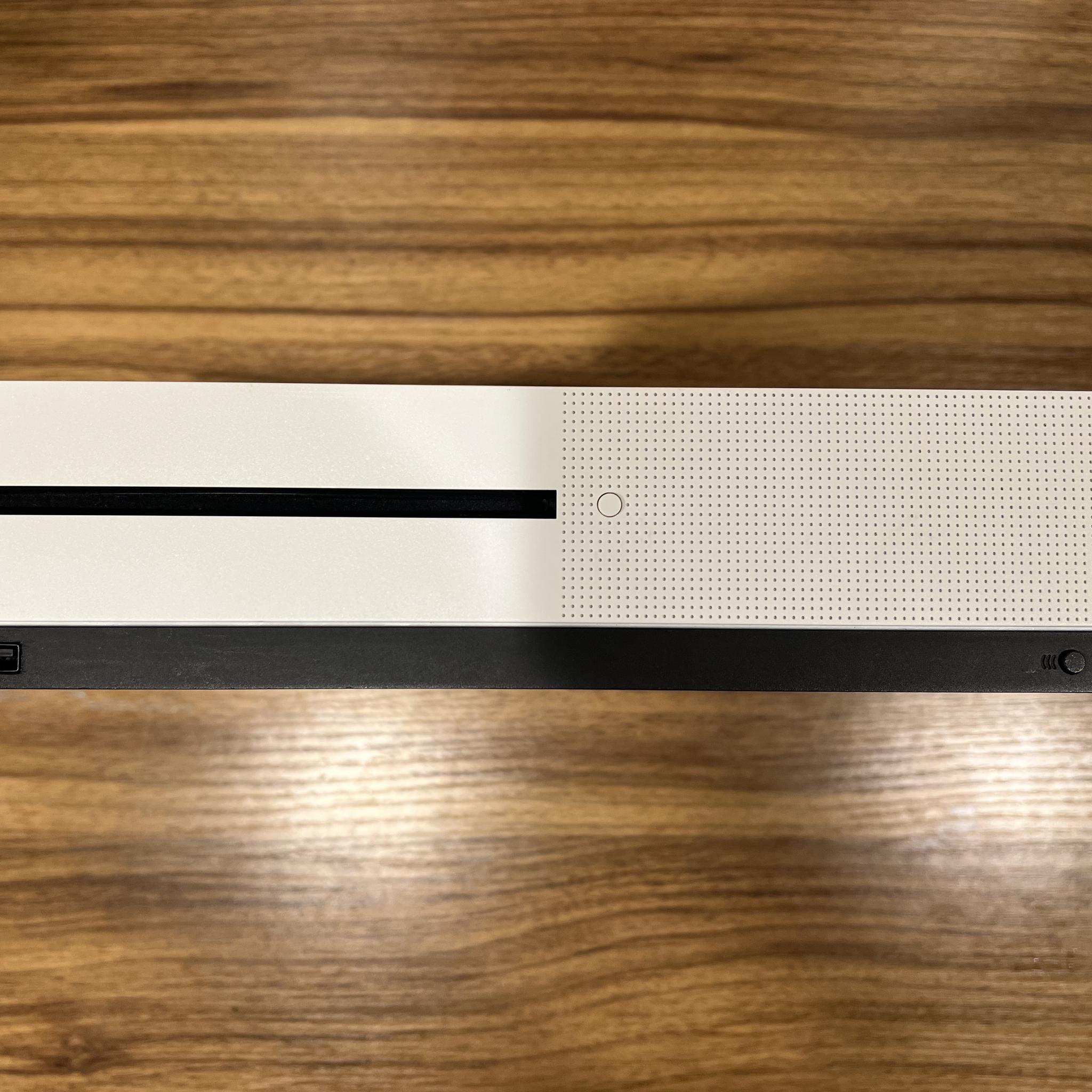Xbox One S 1TB Disk Edition | Comes with Power and HDMI cables | White
