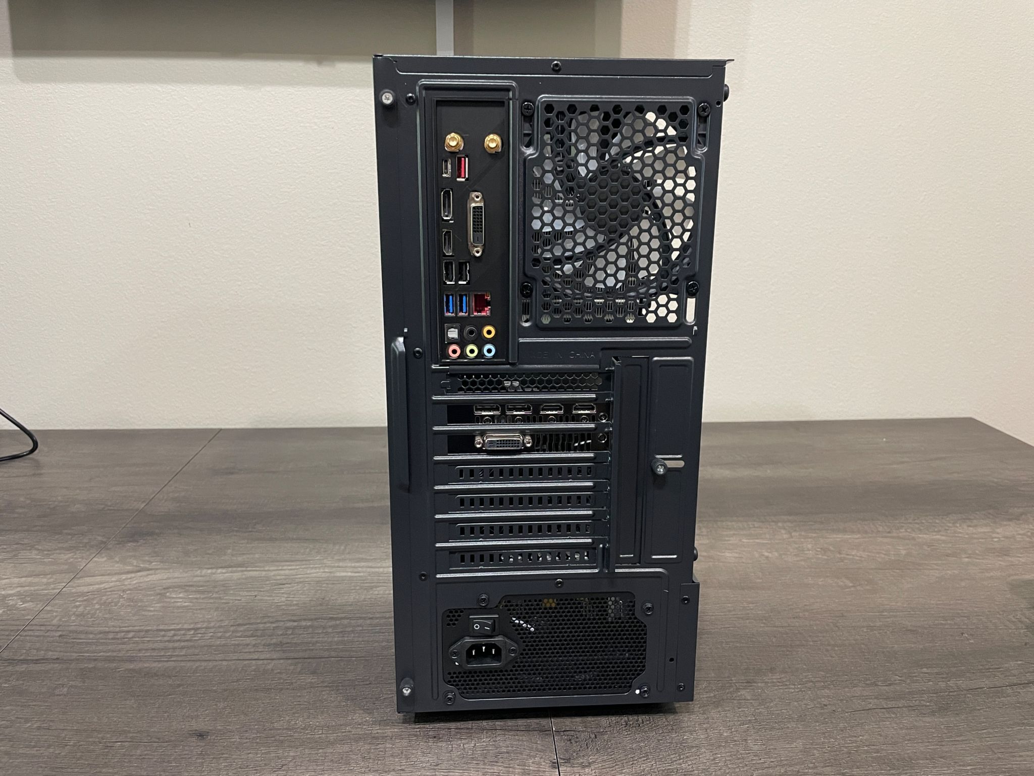 Custom Budget Gaming PC / Intel i7 8700K / GTX 1080 / 16GB / 1TB / Windows 11 Pro