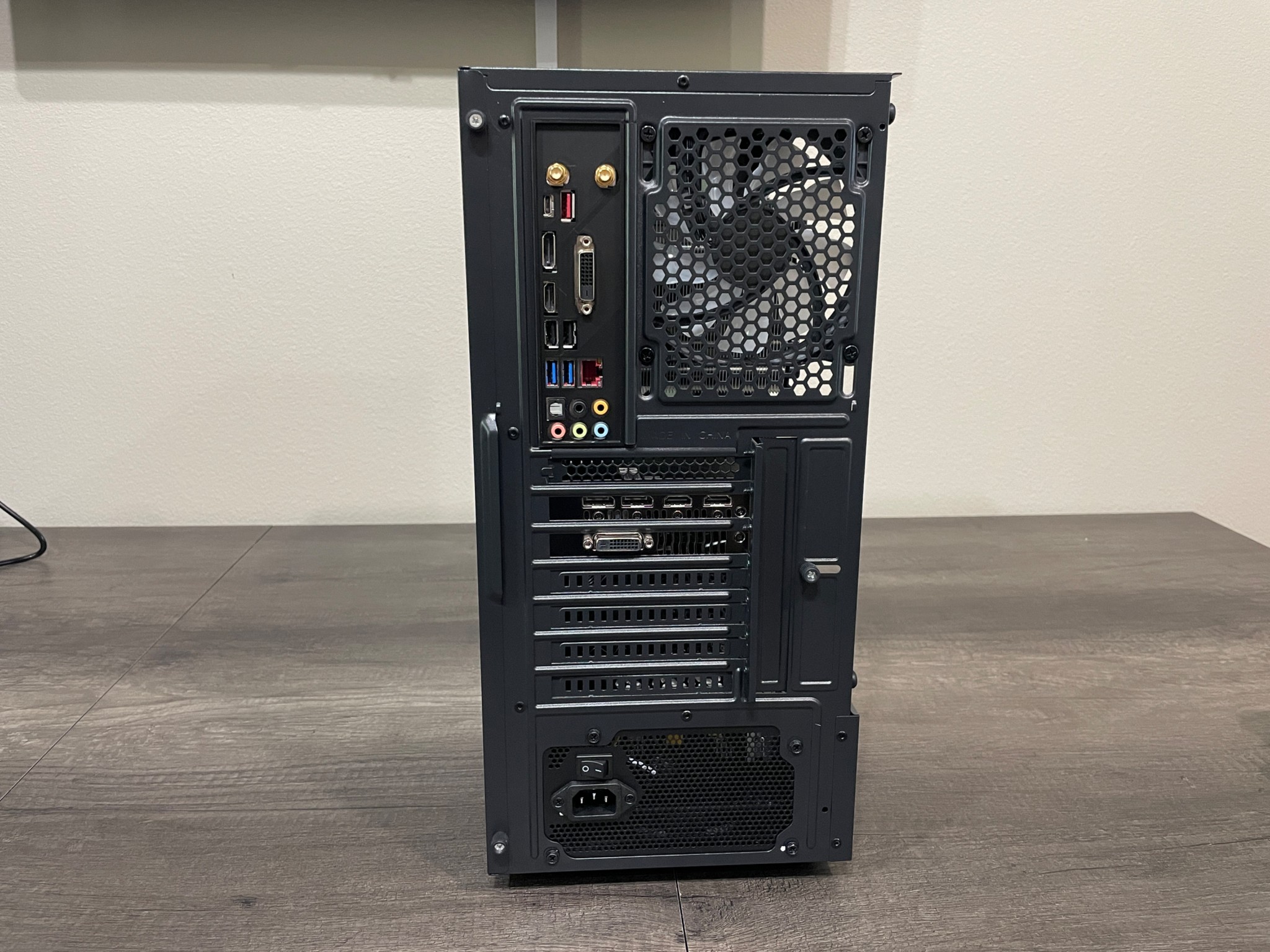 Custom Budget Gaming PC / Intel i7 8700K / GTX 1080 / 16GB / 1TB / Windows 11 Pro
