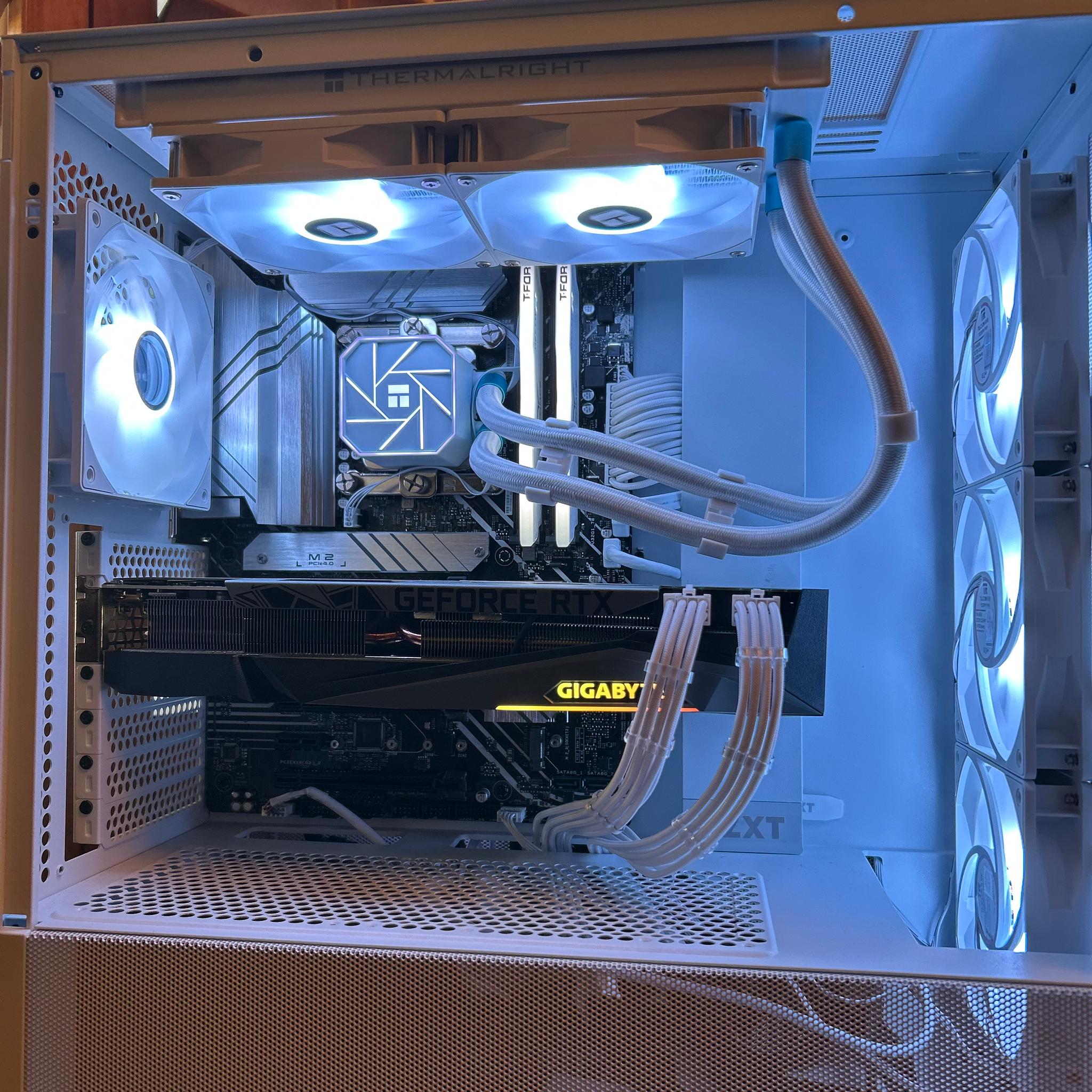 Intel Core I5 12600KF | RTX 3080 10GB| 16GB RAM