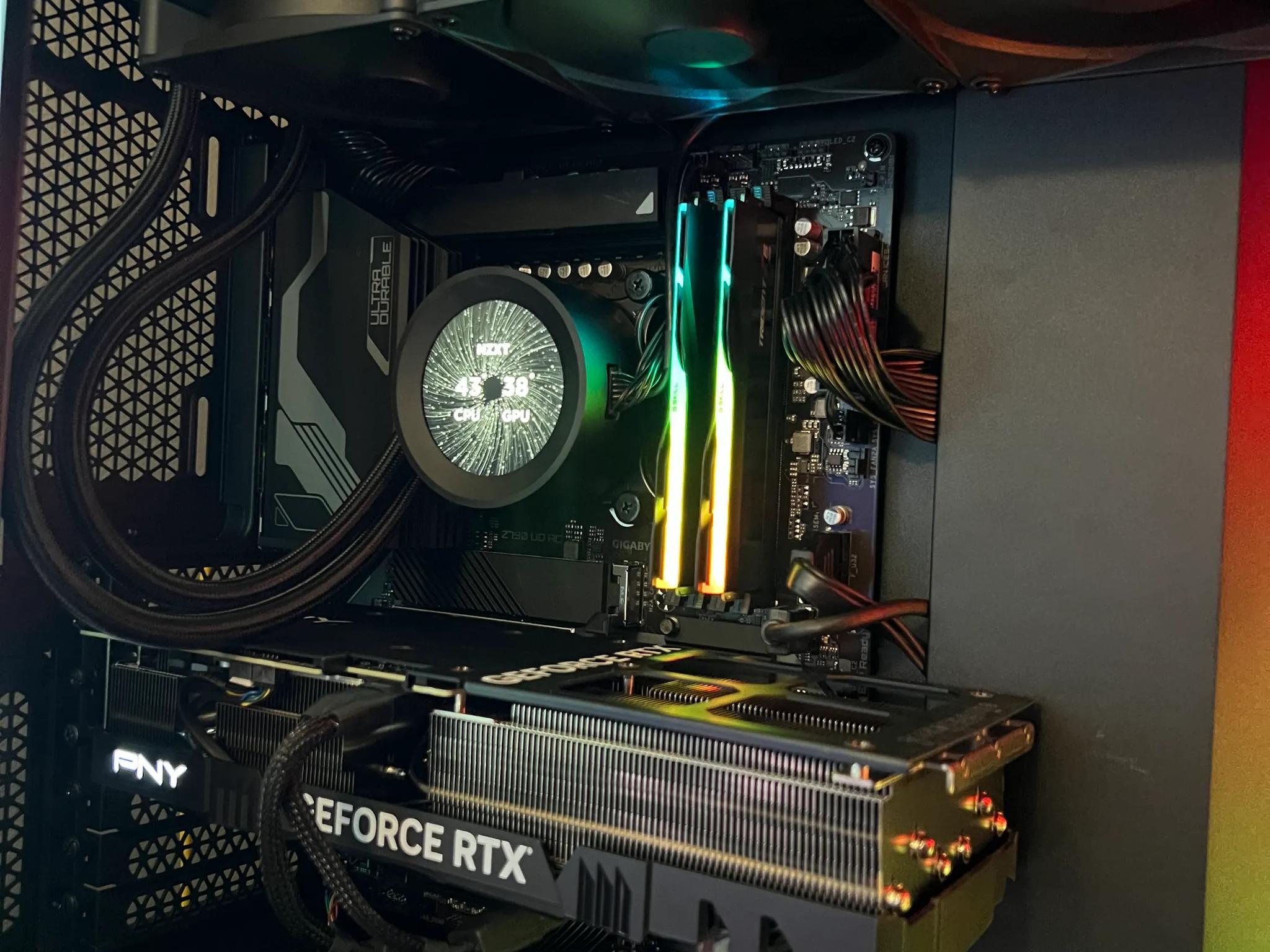 Intel i7-14700K, 4070TI Super, 32GB Ram Gaming PC