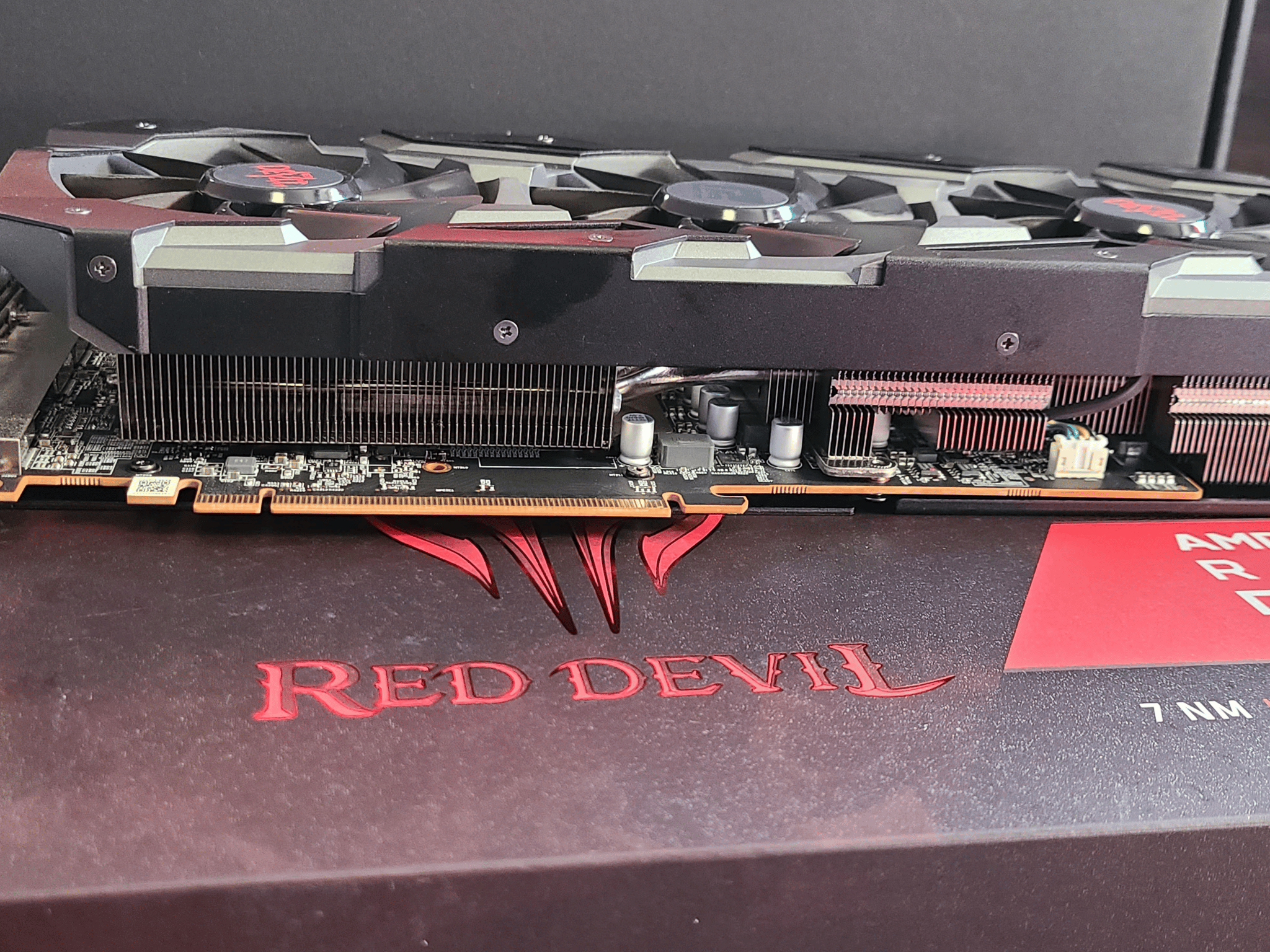 PowerColor Red Devil Radeon™ RX 5700 XT 8GB GDDR6