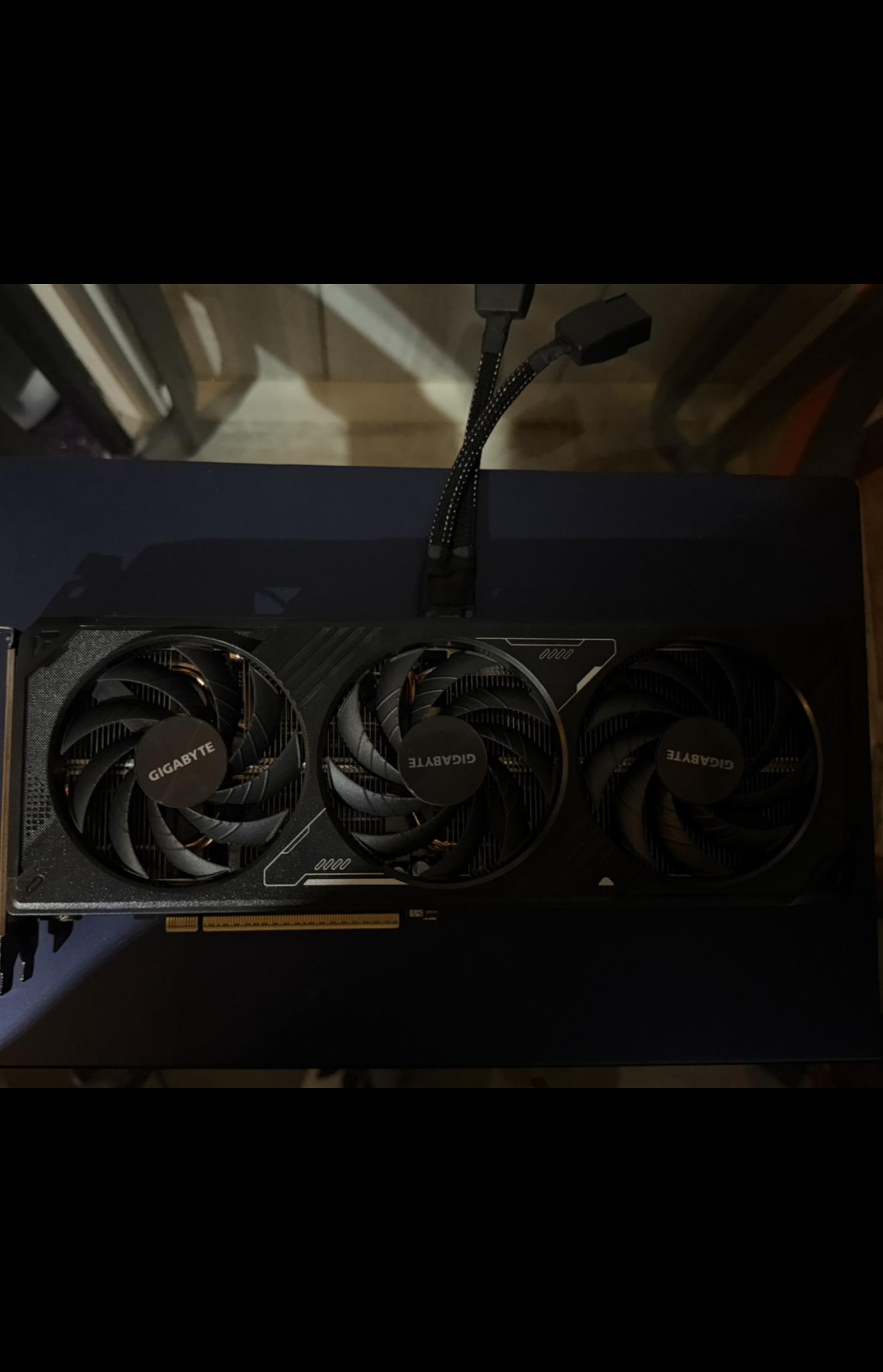 Gigabyte Gefore RTX 5070 12GB FOR PARTS ONLY DOES NOT TURN ON/not used for mining/Havent tried rma