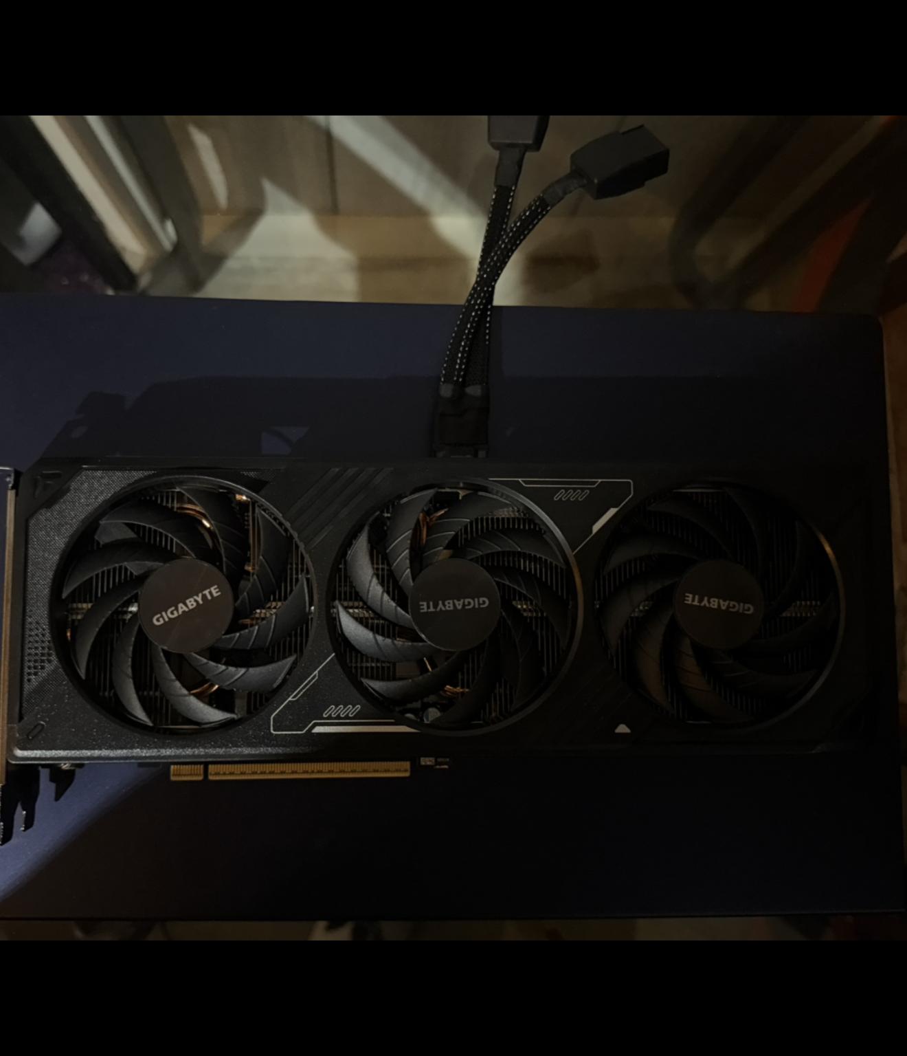 Gigabyte Gefore RTX 5070 12GB FOR PARTS ONLY DOES NOT TURN ON/not used for mining/Havent tried rma