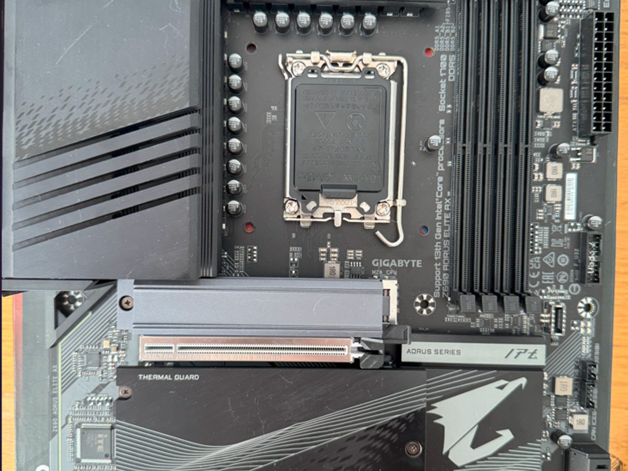 Gigabyte Z690 Aorus Elite AX