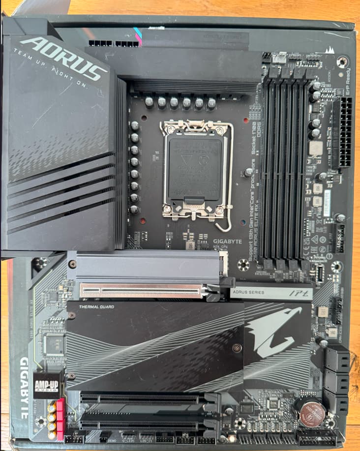 Gigabyte Z690 Aorus Elite AX